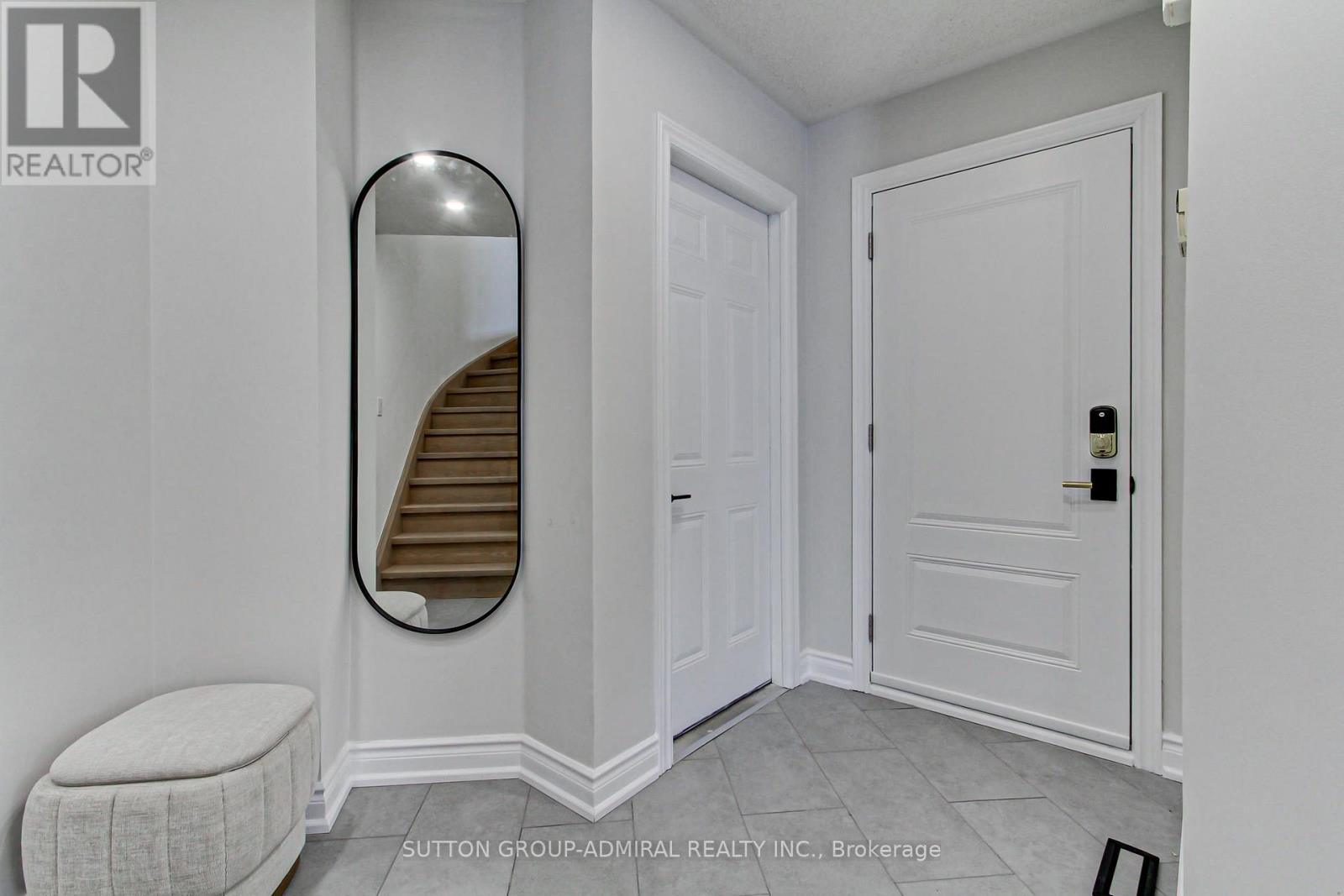 87 Stemmle Drive, Aurora, Ontario  L4G 6N4 - Photo 18 - N12761466