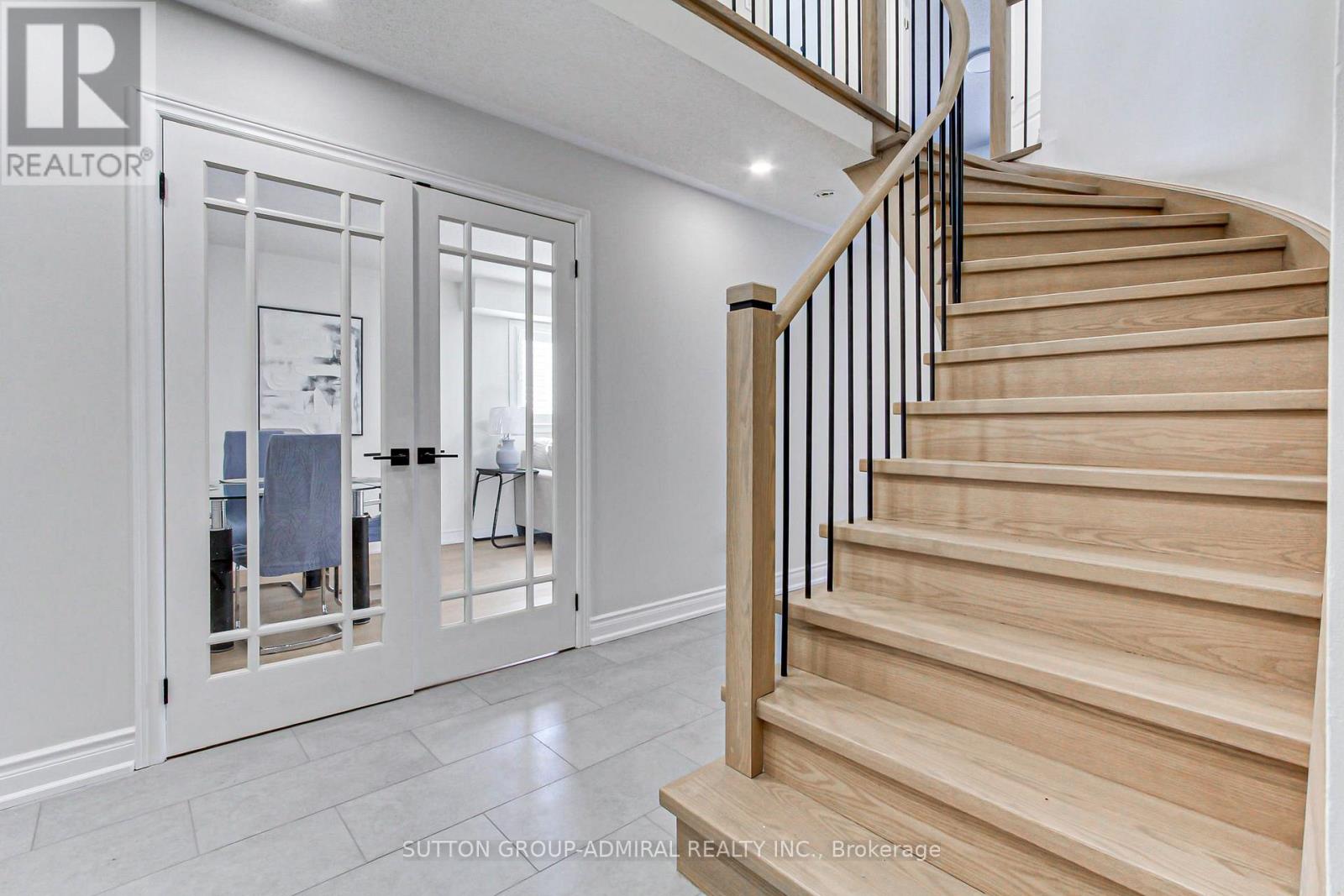 87 Stemmle Drive, Aurora, Ontario  L4G 6N4 - Photo 19 - N12761466