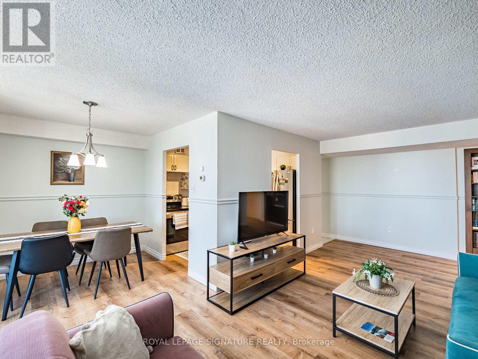 308 - 20 William Roe Boulevard, Newmarket, Ontario  L3Y 5V6 - Photo 12 - N12761506