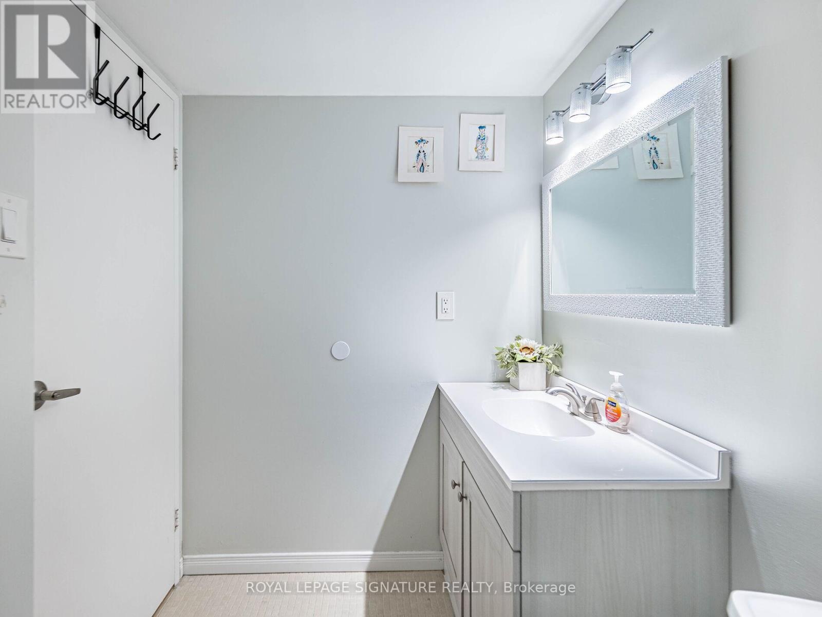 308 - 20 William Roe Boulevard, Newmarket, Ontario  L3Y 5V6 - Photo 27 - N12761506