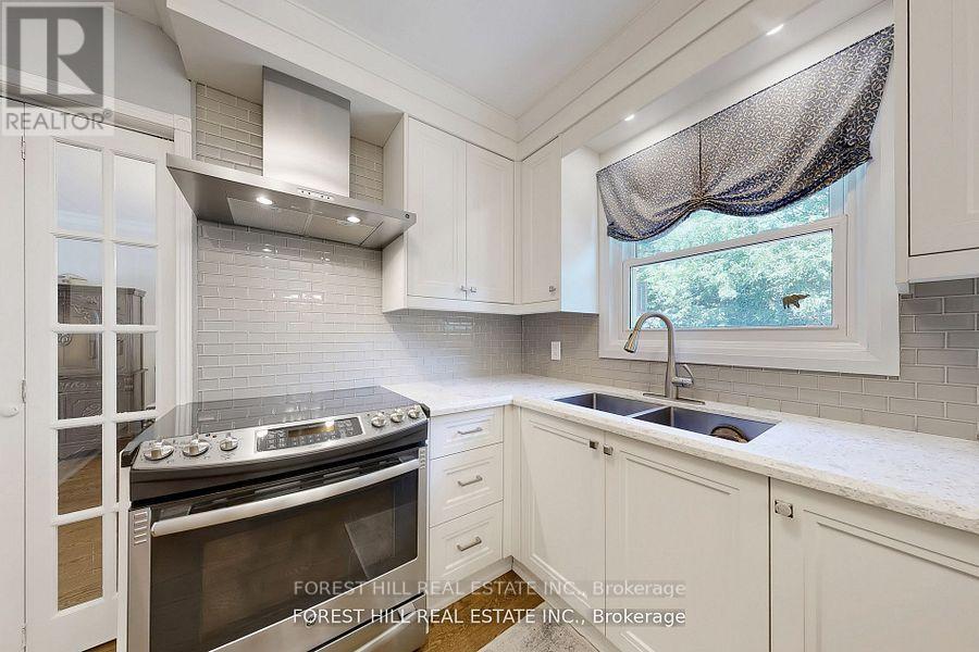 20 Thurgate Crescent, Markham, Ontario  L3T 4G3 - Photo 11 - N12761510