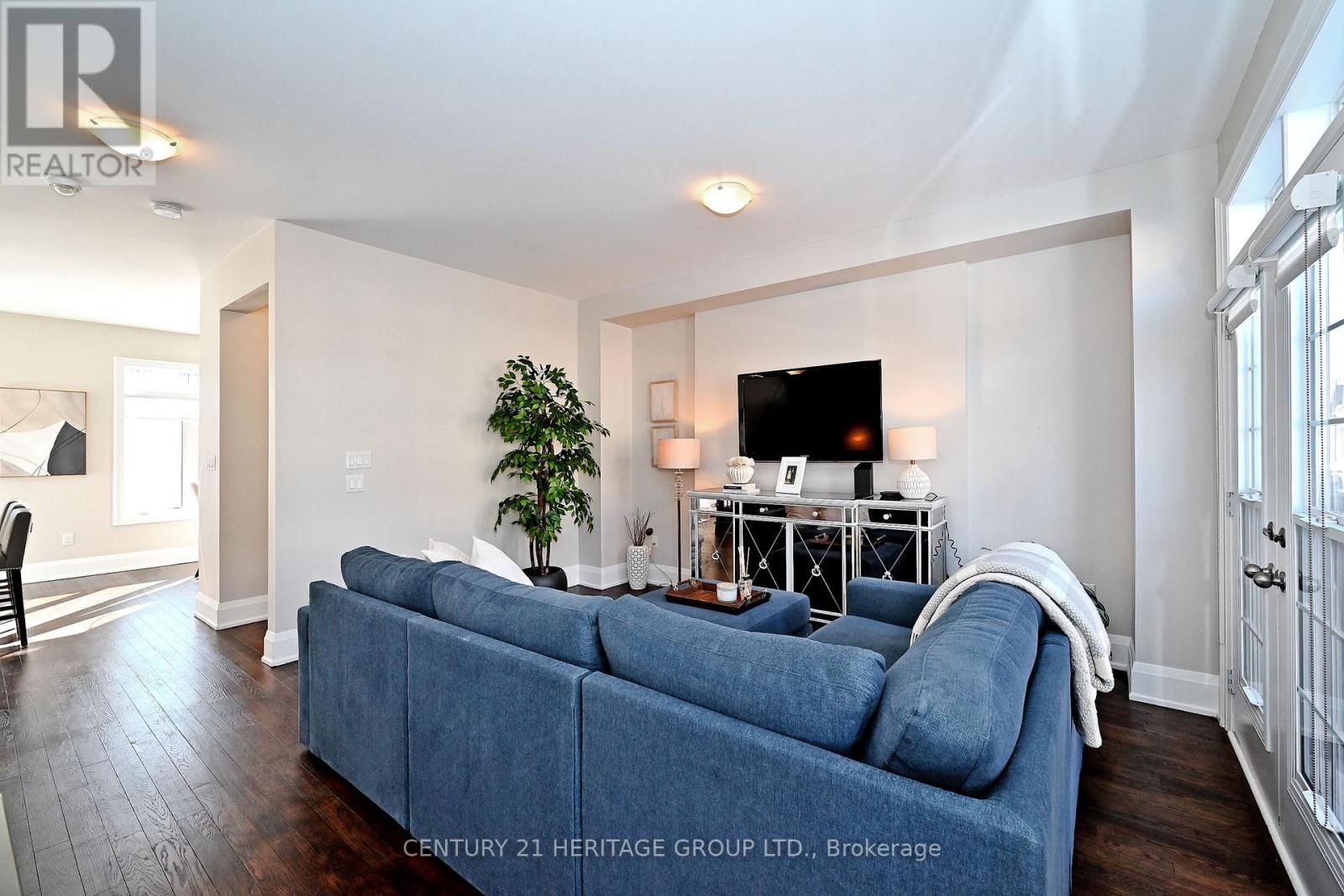 9 Ingleside Street, Vaughan, Ontario  L4L 0H9 - Photo 6 - N12761544