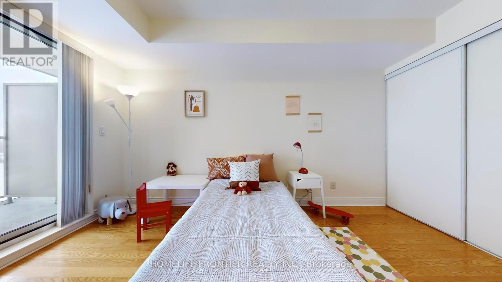 908 - 37 Galleria Parkway, Markham, Ontario  L3T 0A5 - Photo 12 - N12761560