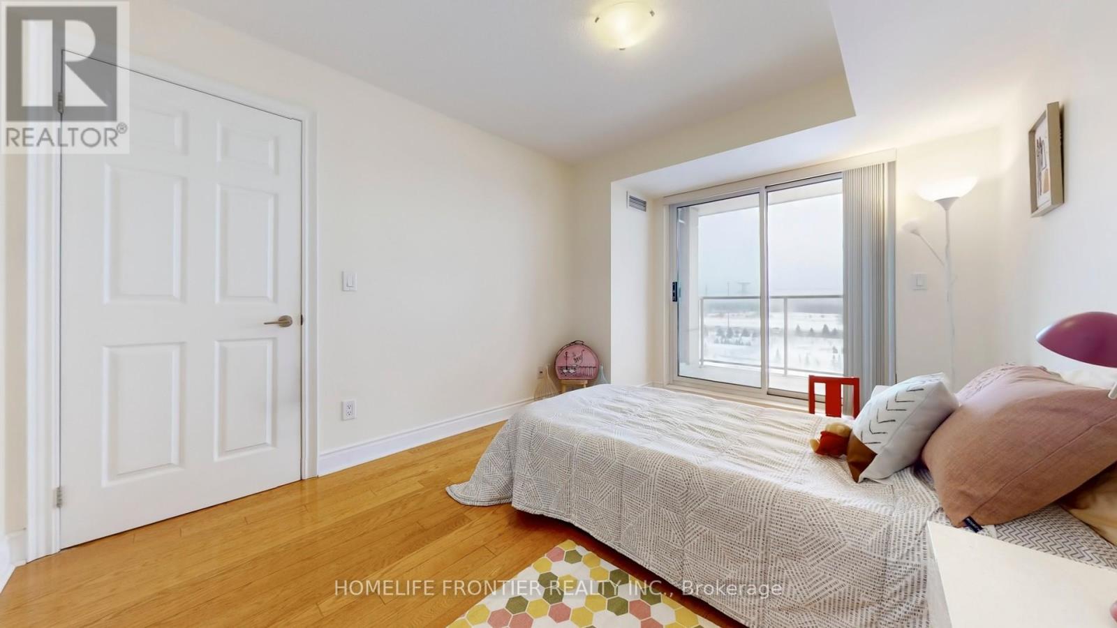 908 - 37 Galleria Parkway, Markham, Ontario  L3T 0A5 - Photo 13 - N12761560