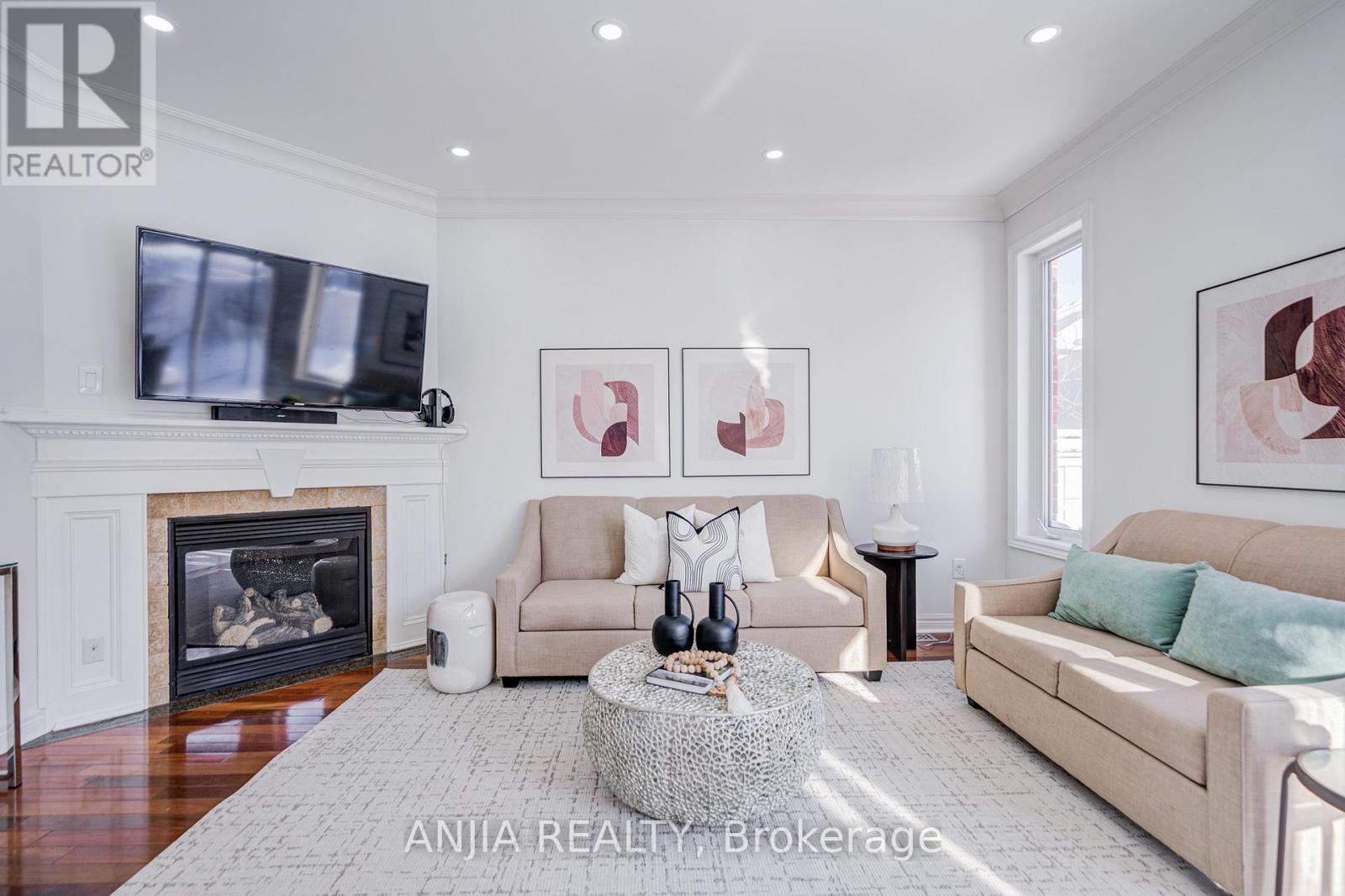 203 James Ratcliff Avenue, Whitchurch-Stouffville (Stouffville), Ontario  L4A 0L5 - Photo 14 - N12761584