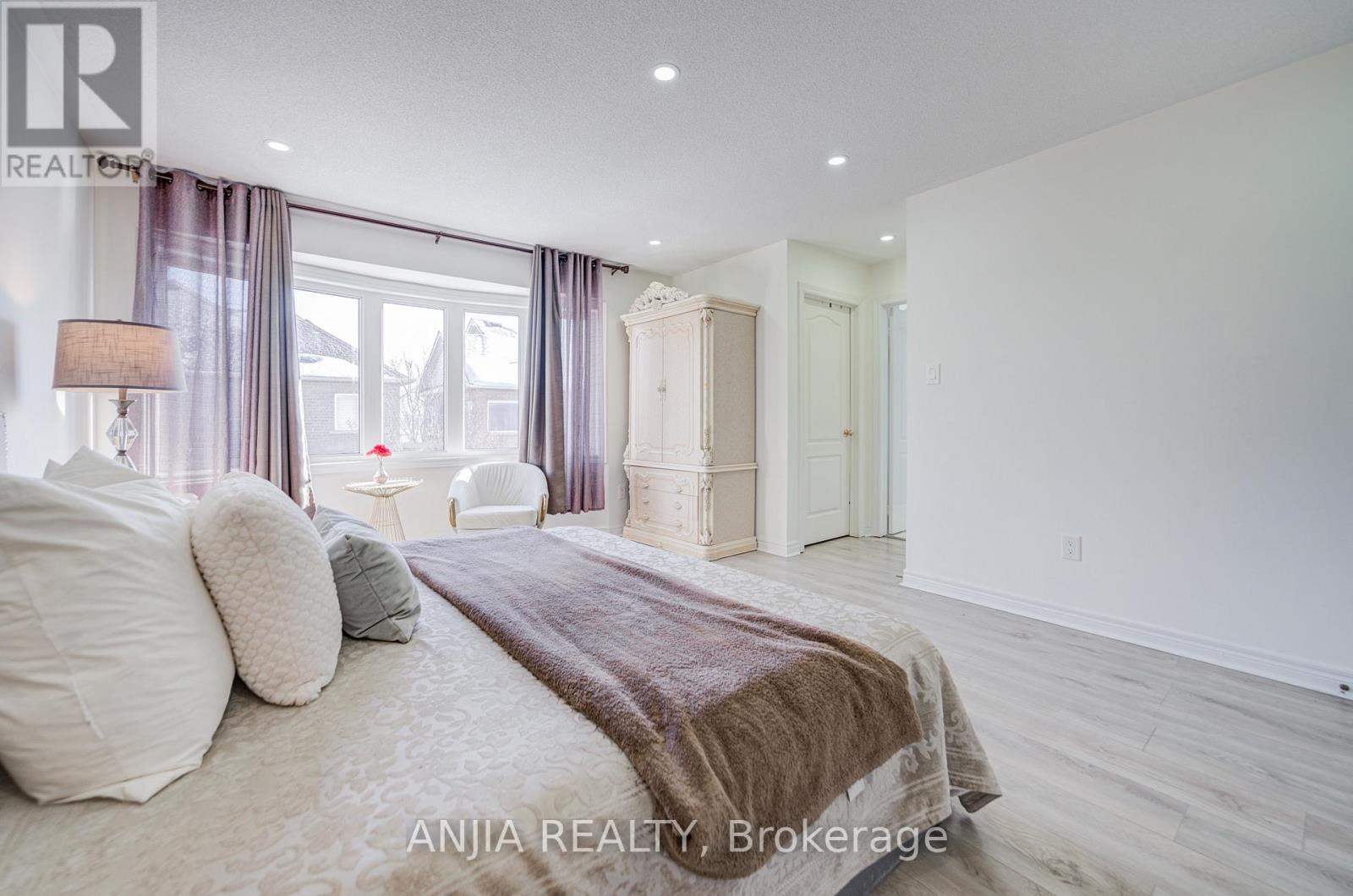 203 James Ratcliff Avenue, Whitchurch-Stouffville (Stouffville), Ontario  L4A 0L5 - Photo 28 - N12761584