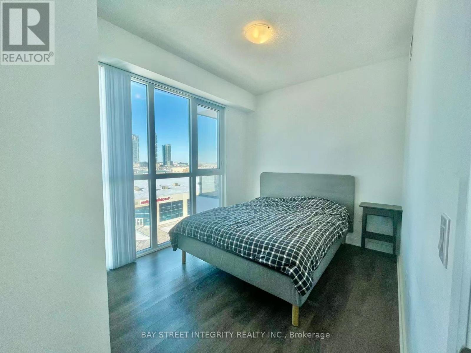 716 - 10 Honeycrisp Crescent, Vaughan, Ontario  L4K 0M7 - Photo 12 - N12761602