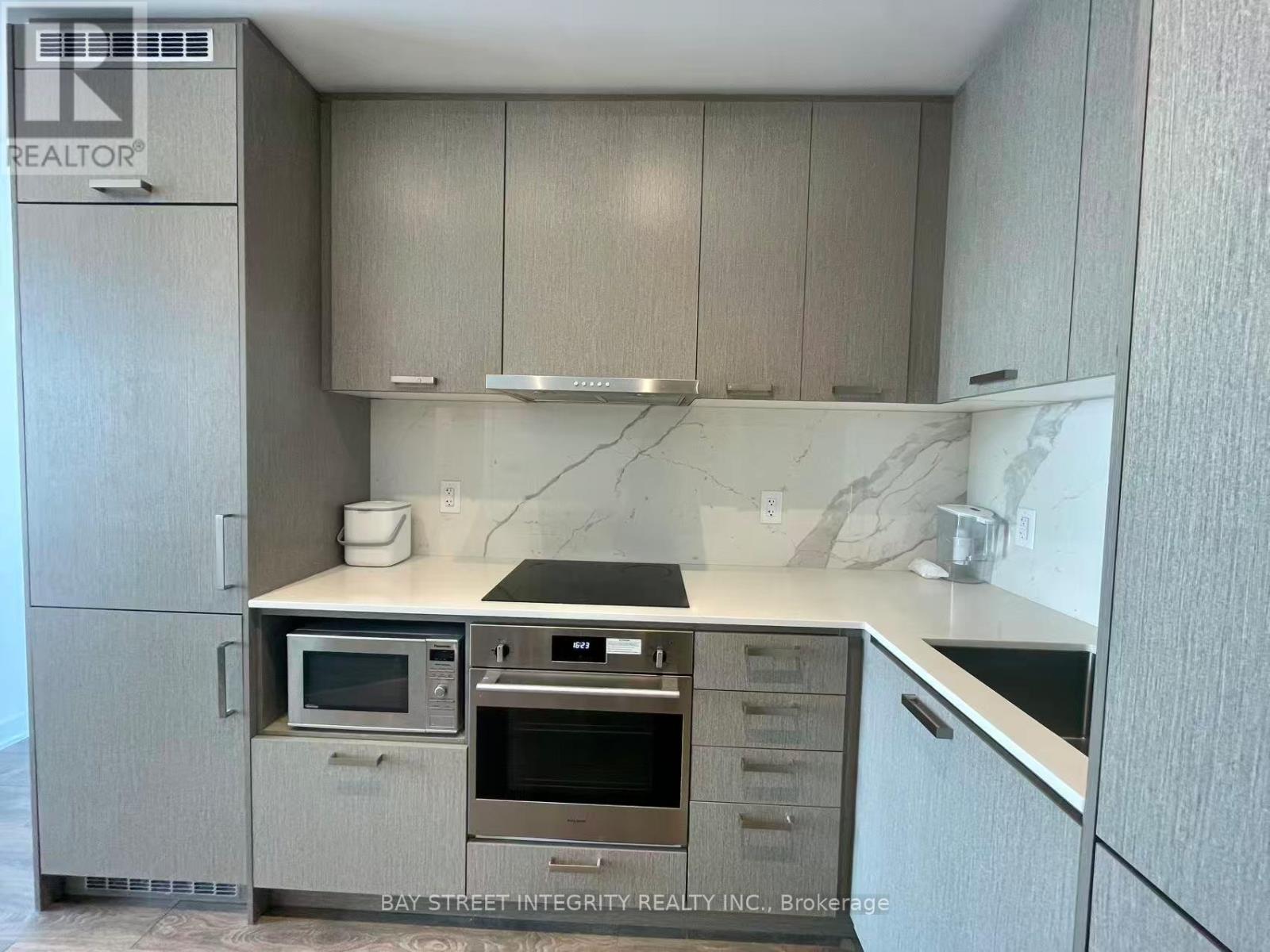 716 - 10 Honeycrisp Crescent, Vaughan, Ontario  L4K 0M7 - Photo 5 - N12761602