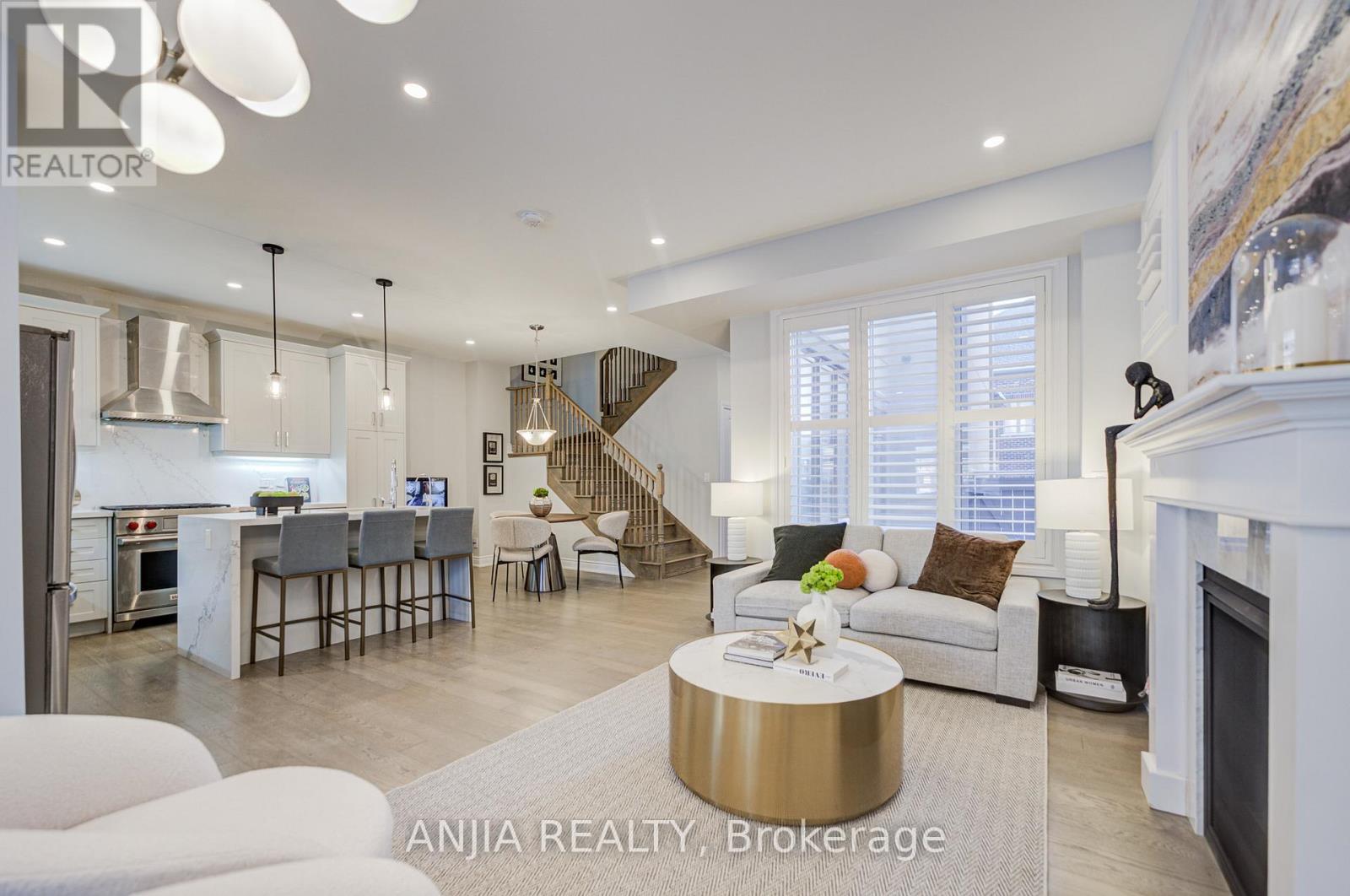 35 York Downs Boulevard, Markham, Ontario  L6C 3J6 - Photo 13 - N12761612