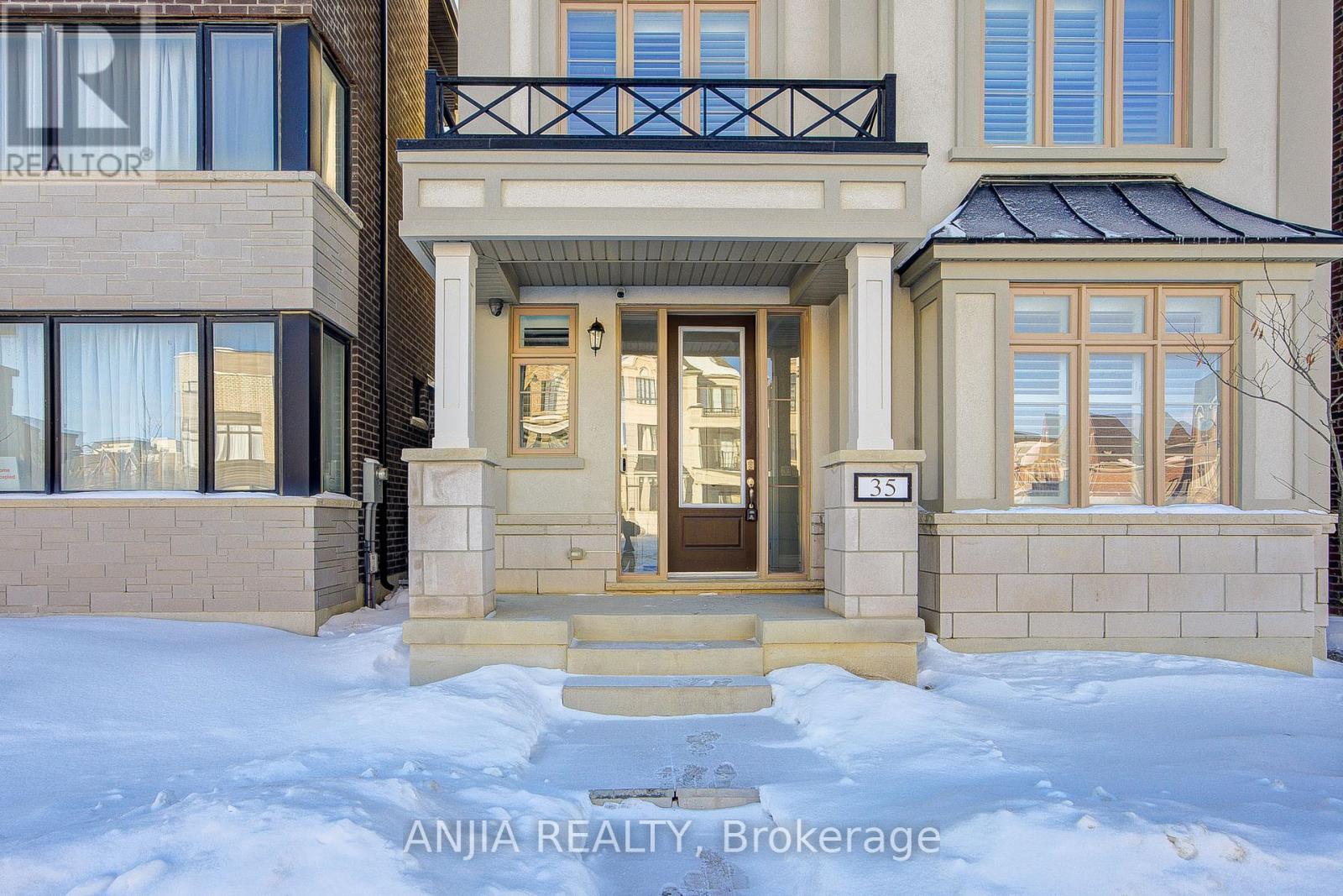 35 York Downs Boulevard, Markham, Ontario  L6C 3J6 - Photo 7 - N12761612
