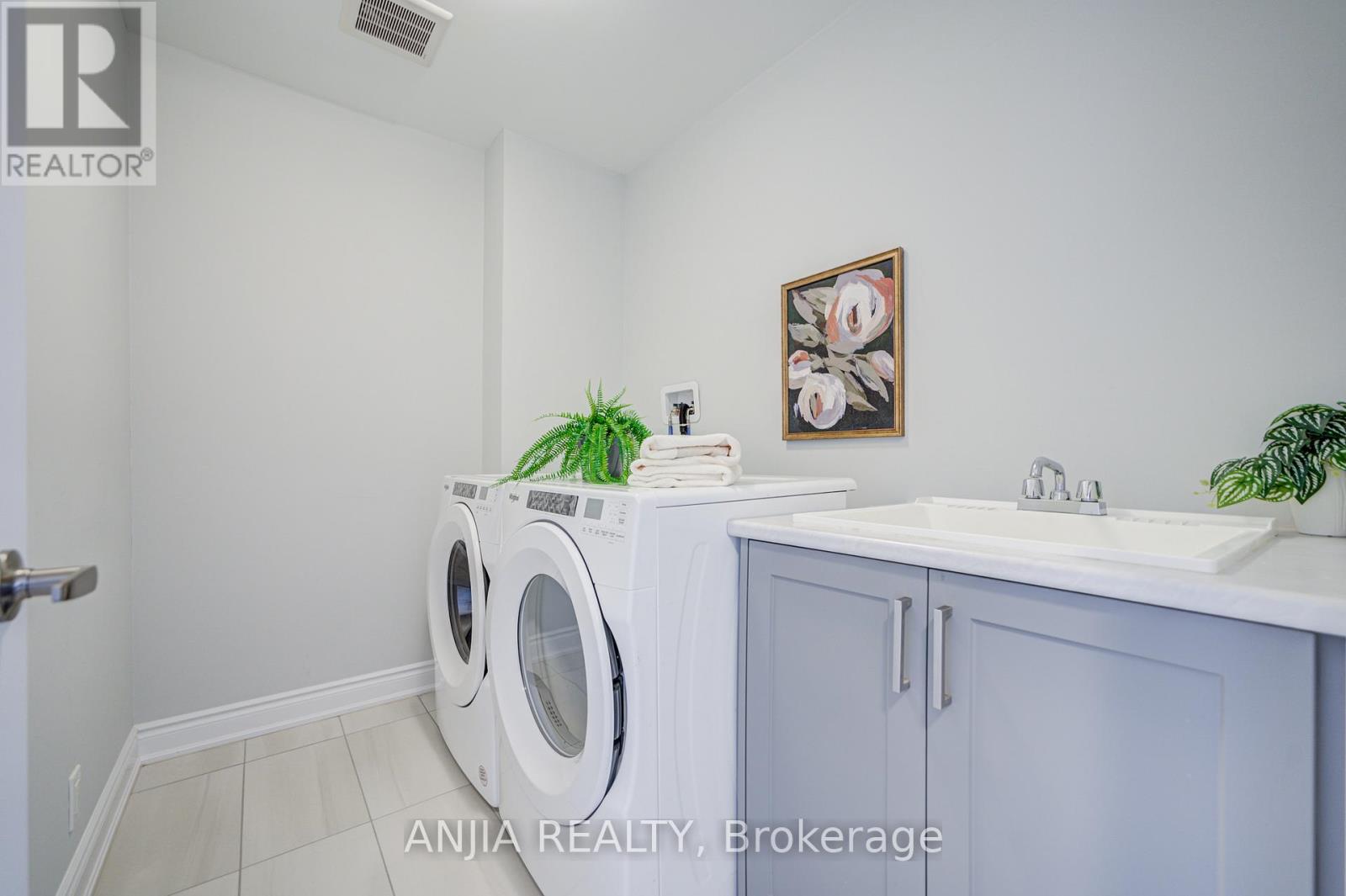 35 York Downs Boulevard, Markham, Ontario  L6C 3J6 - Photo 33 - N12761612