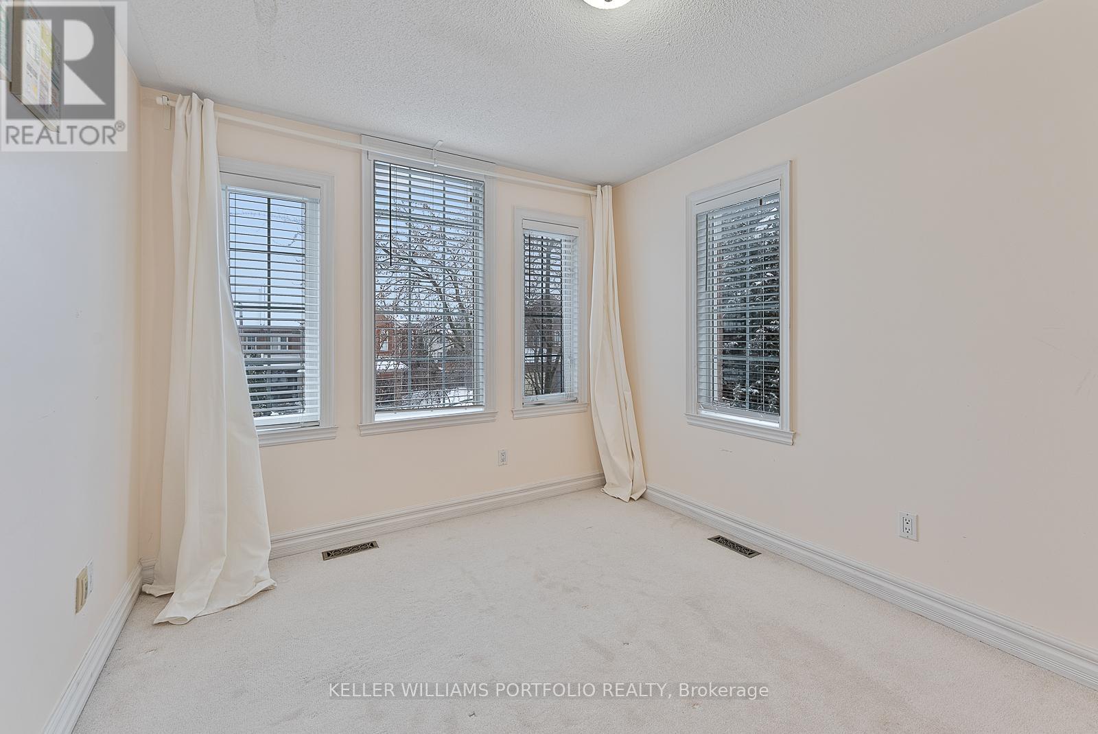 31 Craddock Street, Vaughan, Ontario  L6A 2R6 - Photo 34 - N12761650