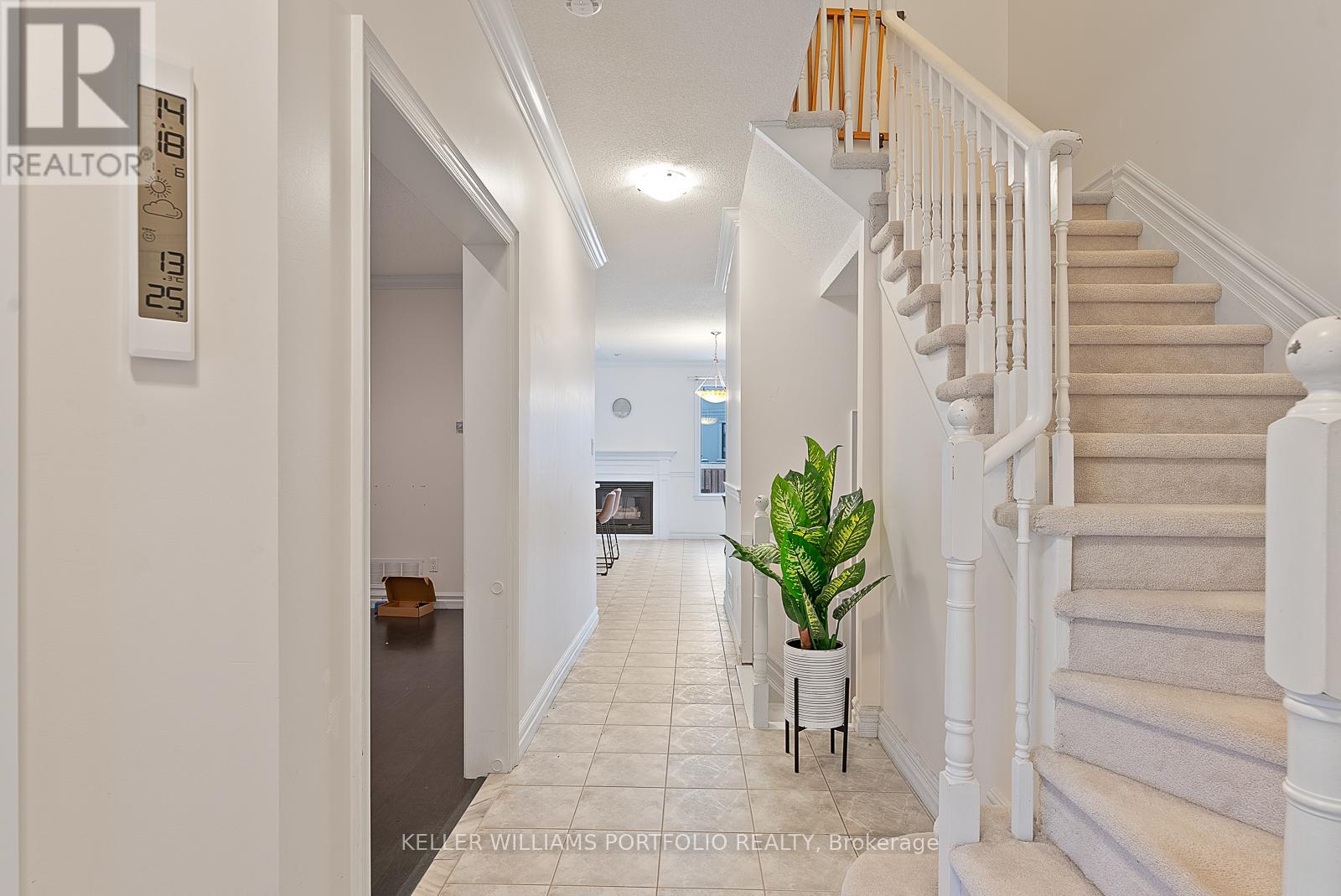 31 Craddock Street, Vaughan, Ontario  L6A 2R6 - Photo 6 - N12761650