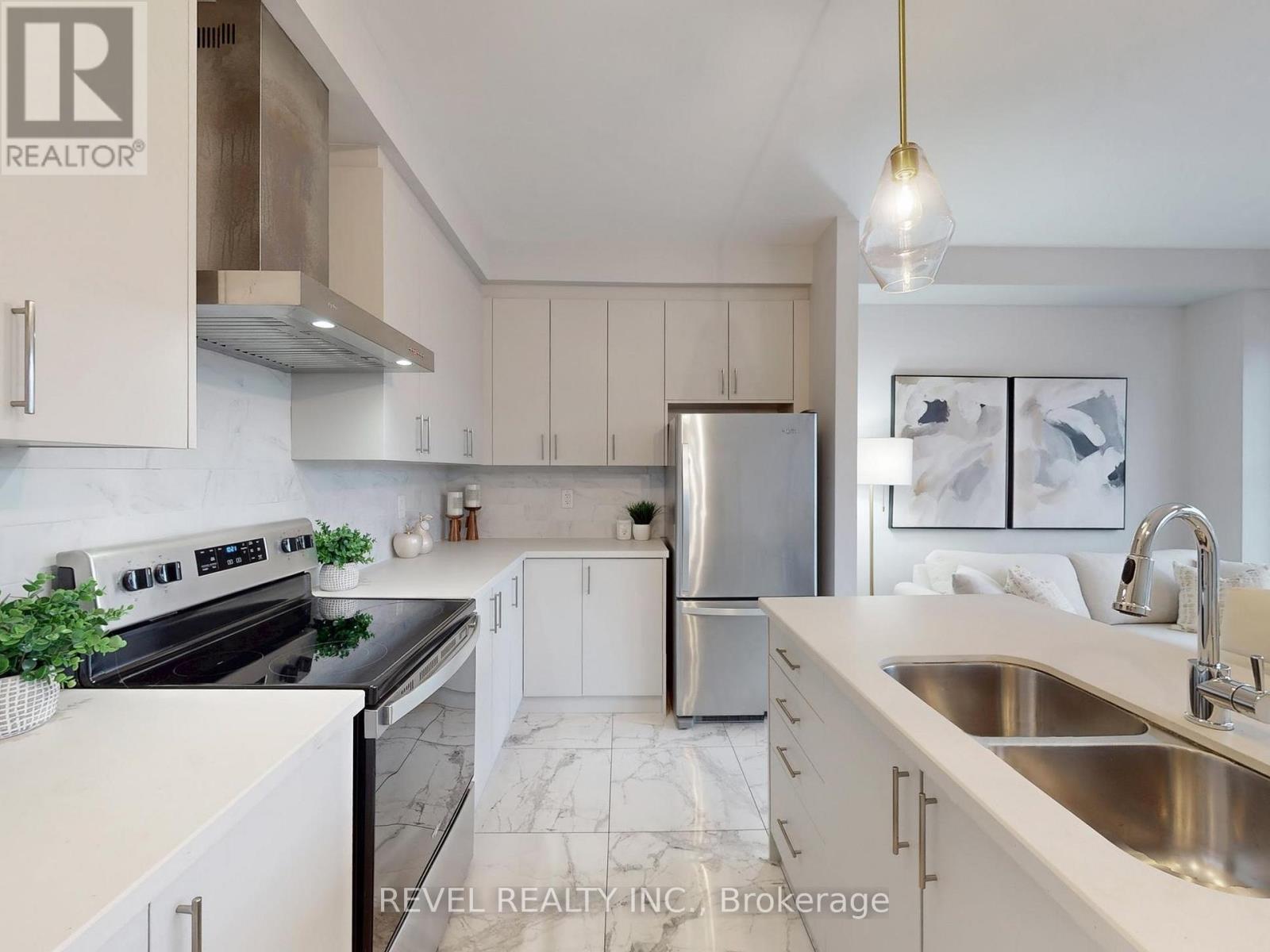 4 Paradise Way, Whitby, Ontario  L1R 0R7 - Photo 10 - E12761722