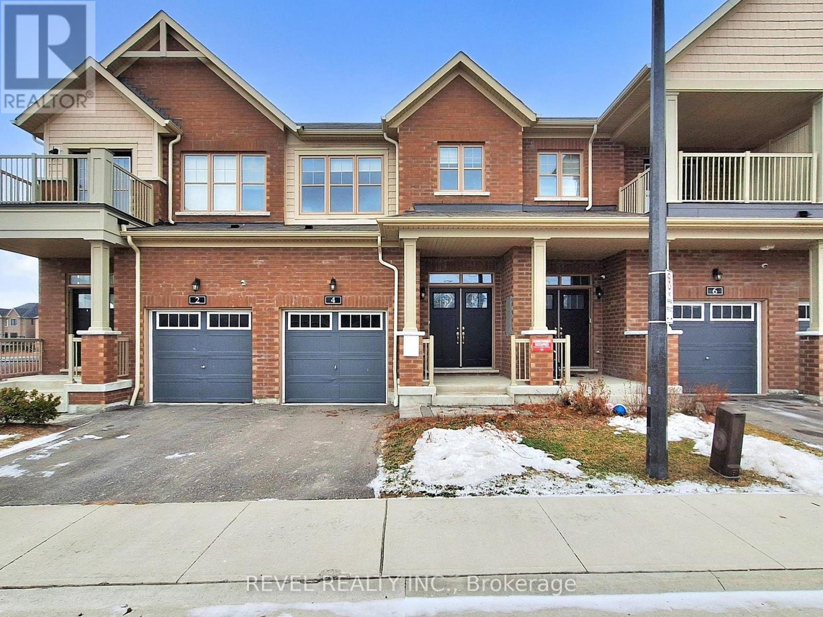 4 PARADISE WAY, Whitby, Ontario
