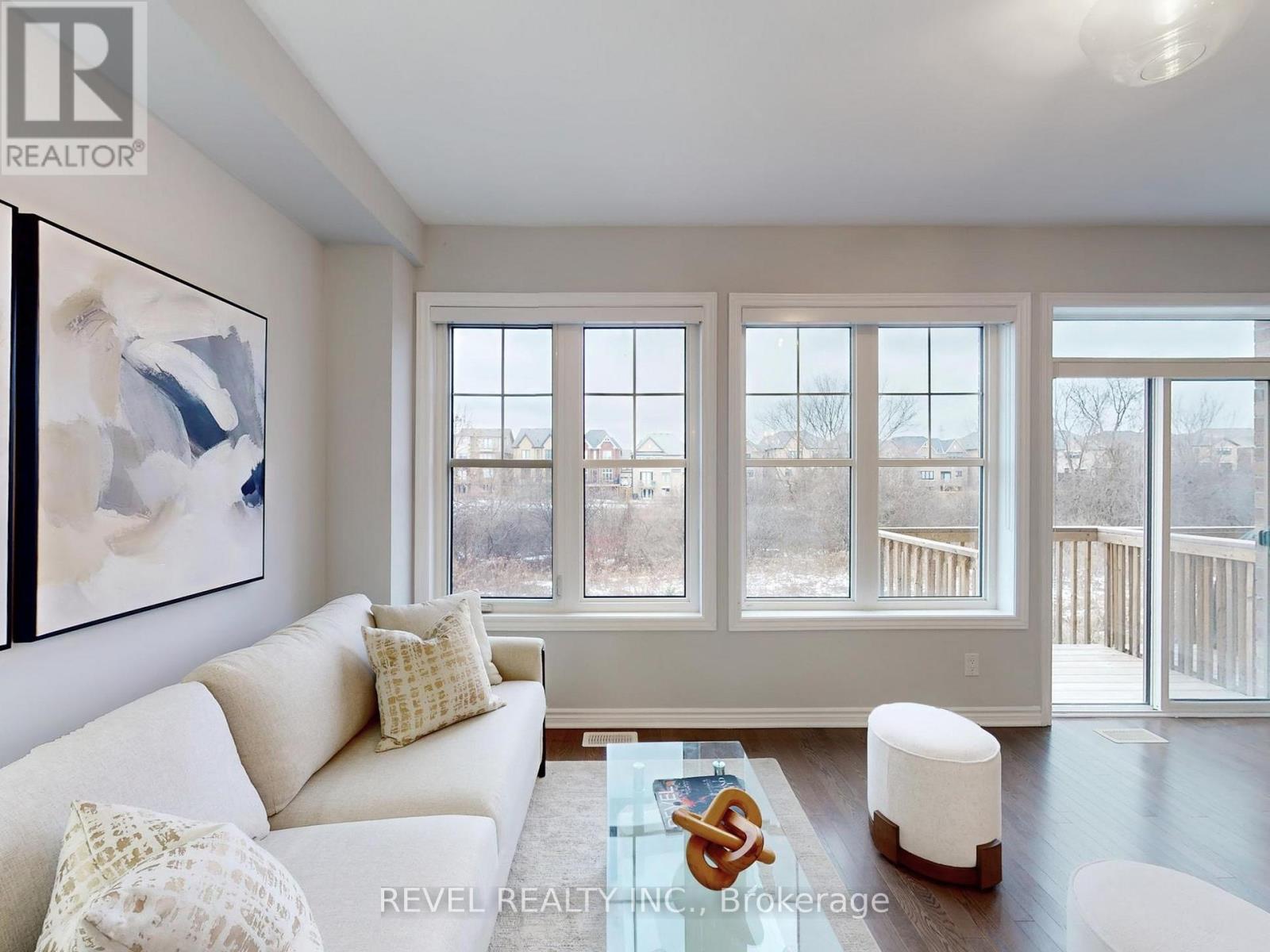 4 Paradise Way, Whitby, Ontario  L1R 0R7 - Photo 3 - E12761722