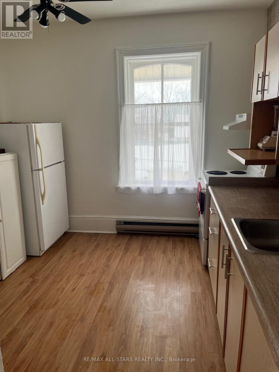 4 - 228 Kent Street W, Kawartha Lakes, Ontario  K9V 2Z2 - Photo 7 - X12572172