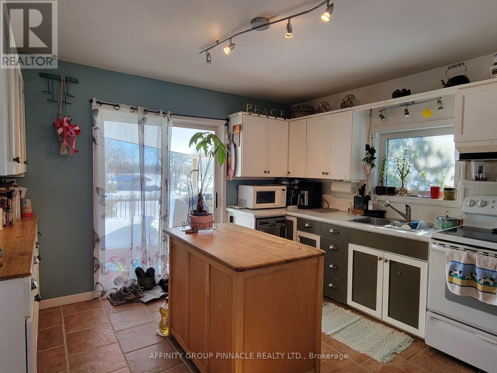 10 Ewen Street, Kawartha Lakes, Ontario  K0M 2B0 - Photo 9 - X12761748