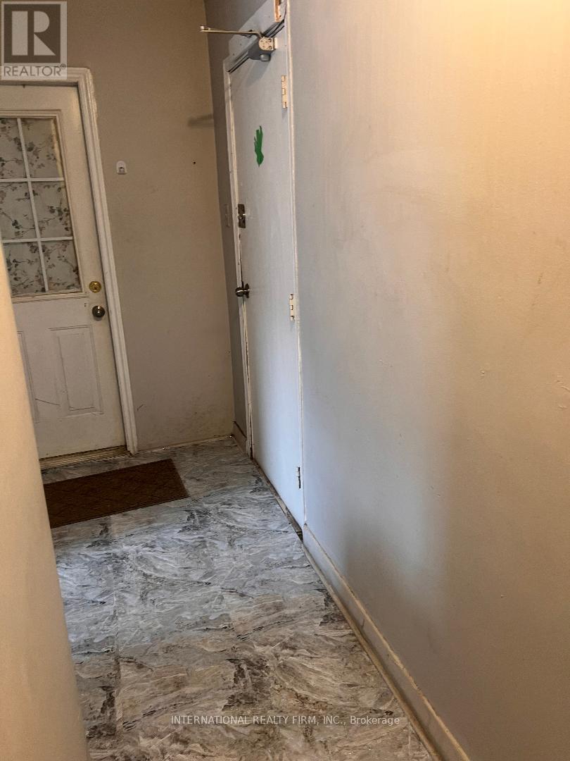 1 A-B - 2034 Weston Road W, Toronto, Ontario  M9N 1X4 - Photo 9 - W12760022