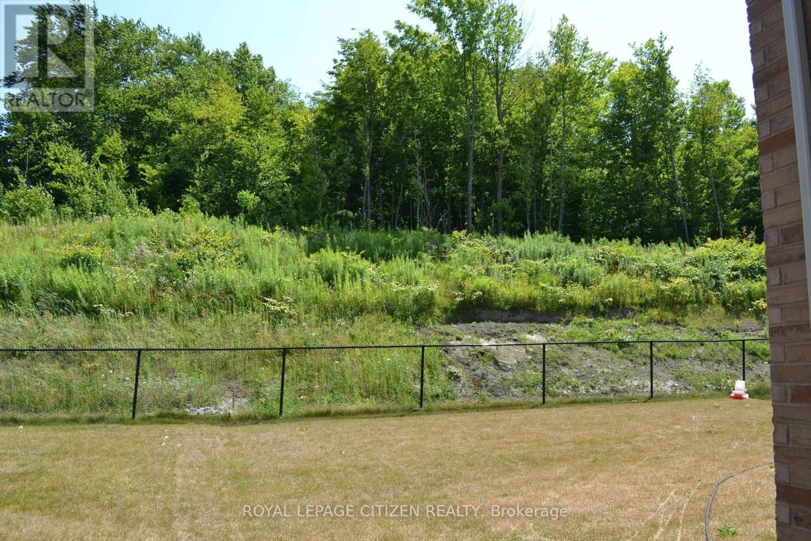 9 Revol Road, Penetanguishene, Ontario  L9M 0W8 - Photo 4 - S12761698