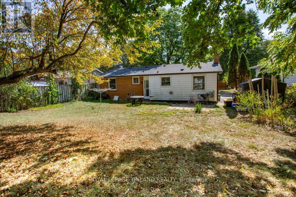 75 Tweed Crescent, London North, Ontario  N5X 1Z5 - Photo 23 - X12759678