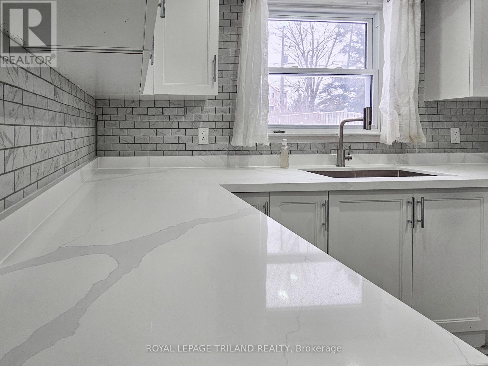 75 Tweed Crescent, London North, Ontario  N5X 1Z5 - Photo 7 - X12759678