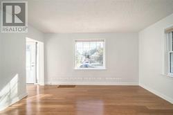 142 Harewood Avenue, Toronto (Cliffcrest), Ontario  M1M 2R7 - Photo 5 - E12760030