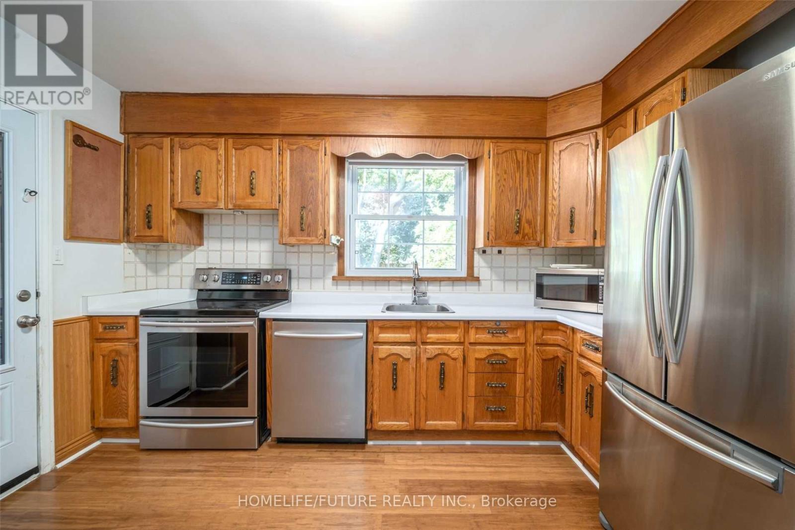 142 Harewood Avenue, Toronto (Cliffcrest), Ontario  M1M 2R7 - Photo 13 - E12760030