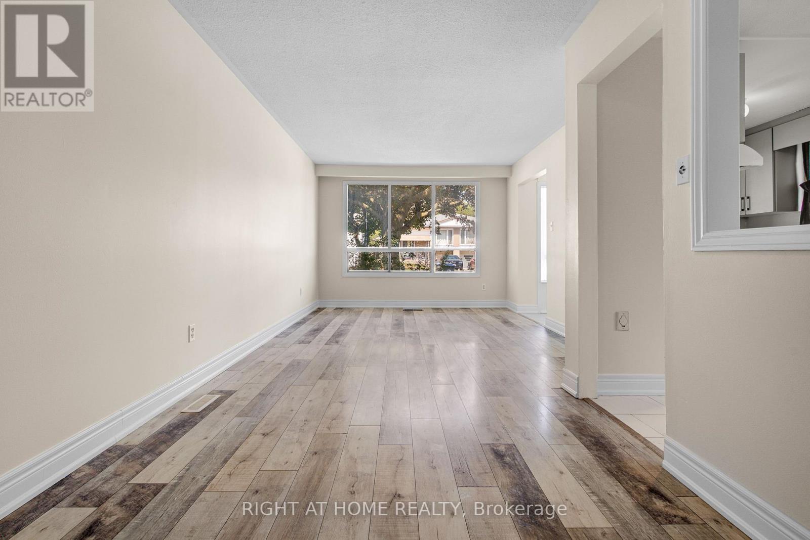 2594 Lundene Road, Mississauga, Ontario  L5J 1P8 - Photo 10 - W12761242