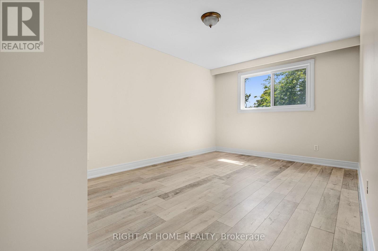 2594 Lundene Road, Mississauga, Ontario  L5J 1P8 - Photo 21 - W12761242