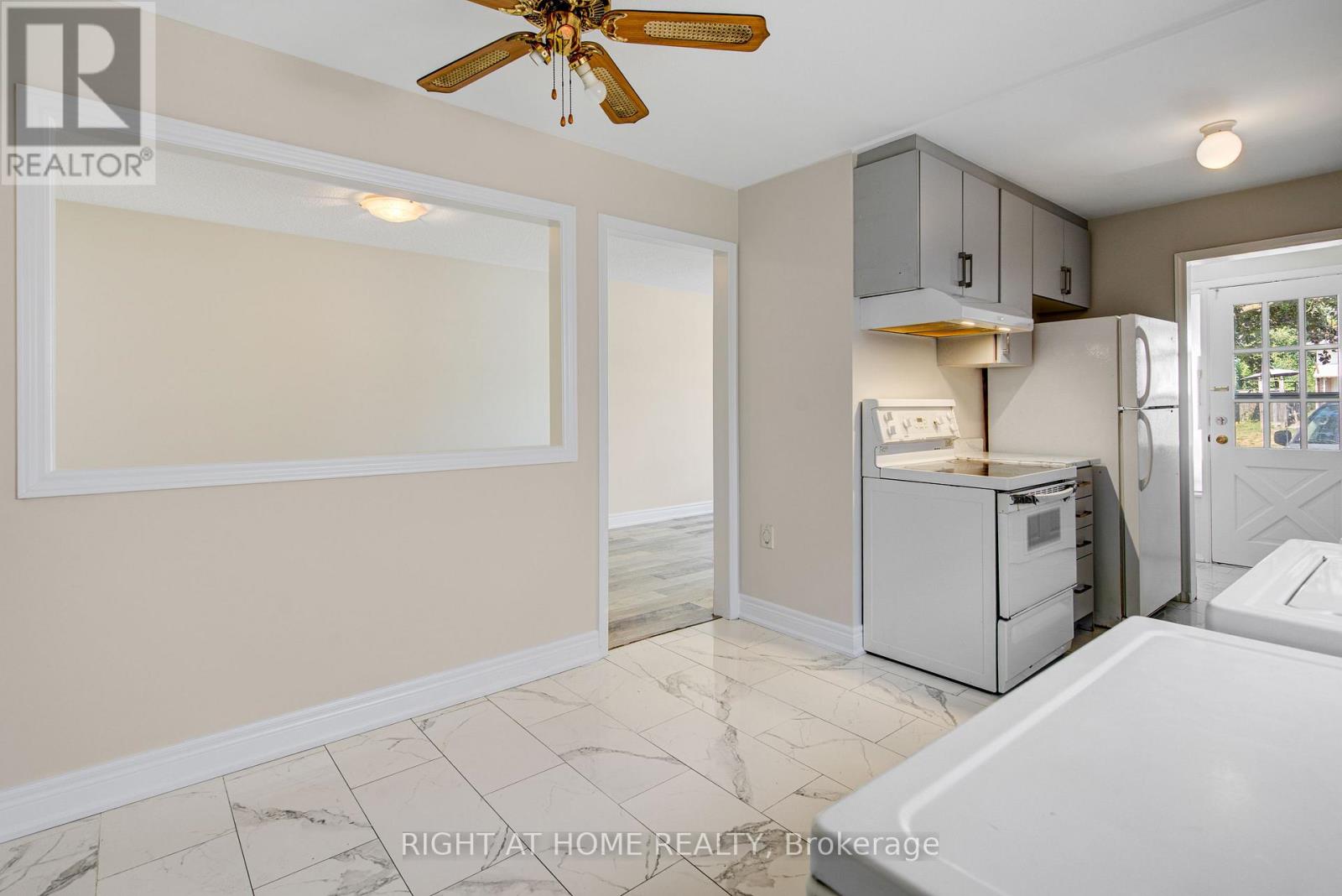 2594 Lundene Road, Mississauga, Ontario  L5J 1P8 - Photo 7 - W12761242