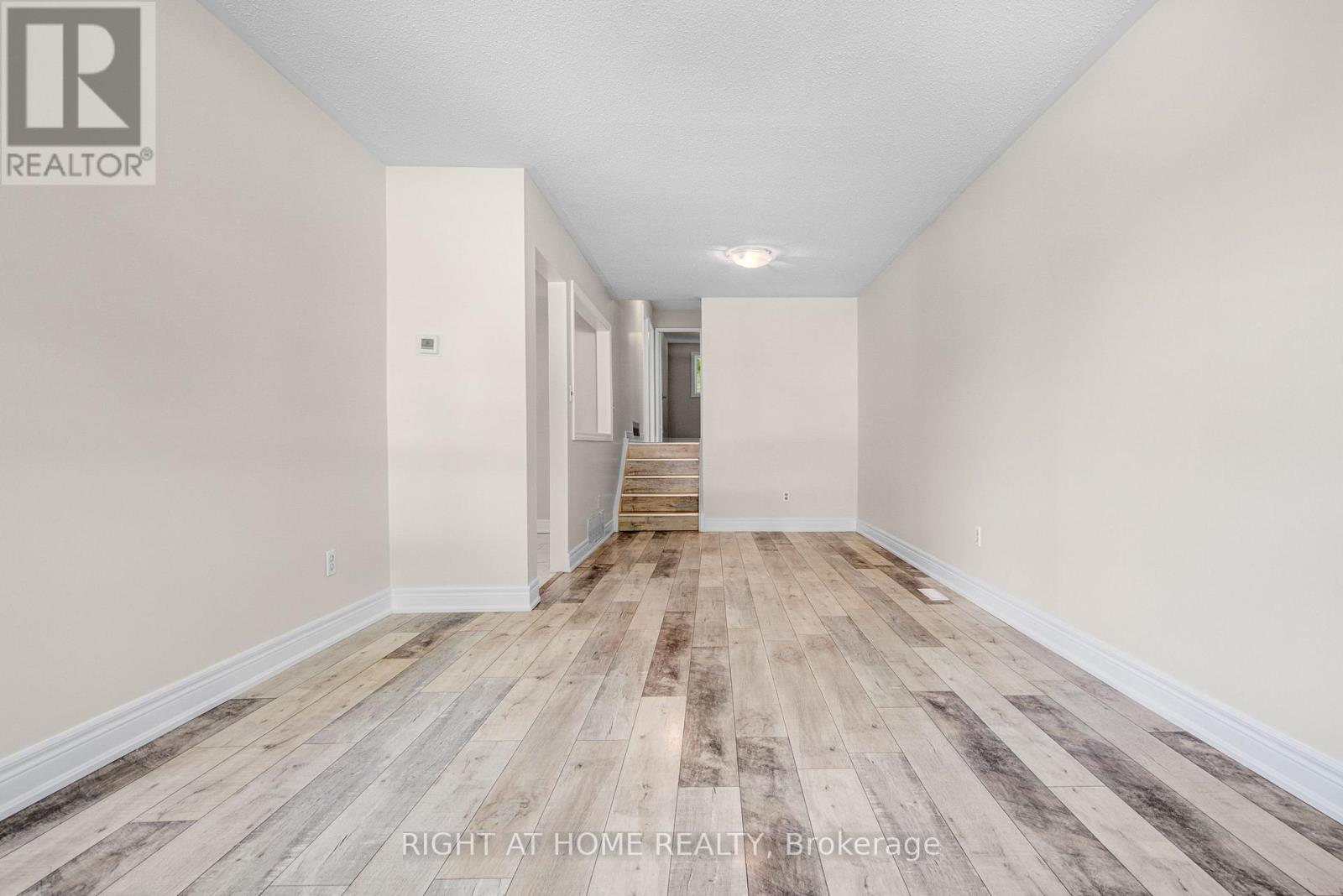 2594 Lundene Road, Mississauga, Ontario  L5J 1P8 - Photo 8 - W12761242