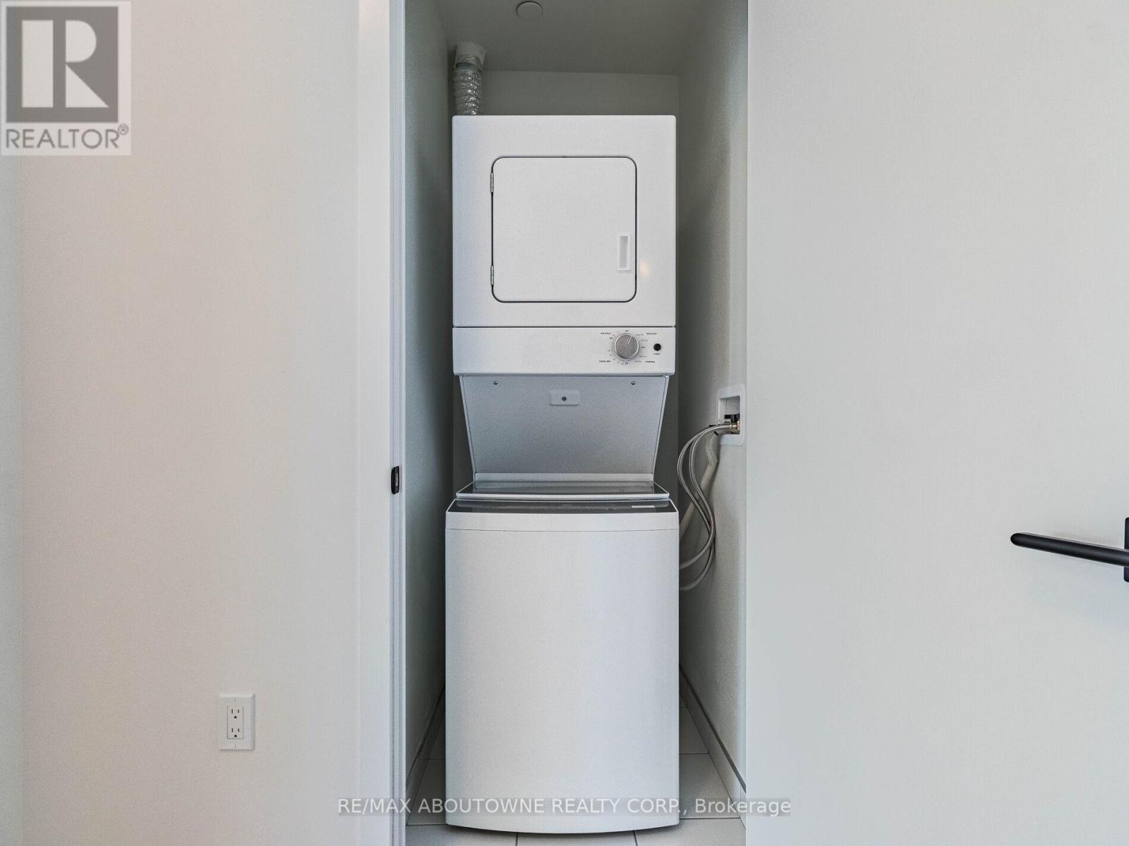 1912 - 10 Graphophone Grove, Toronto, Ontario  M6H 0E5 - Photo 26 - W12761272