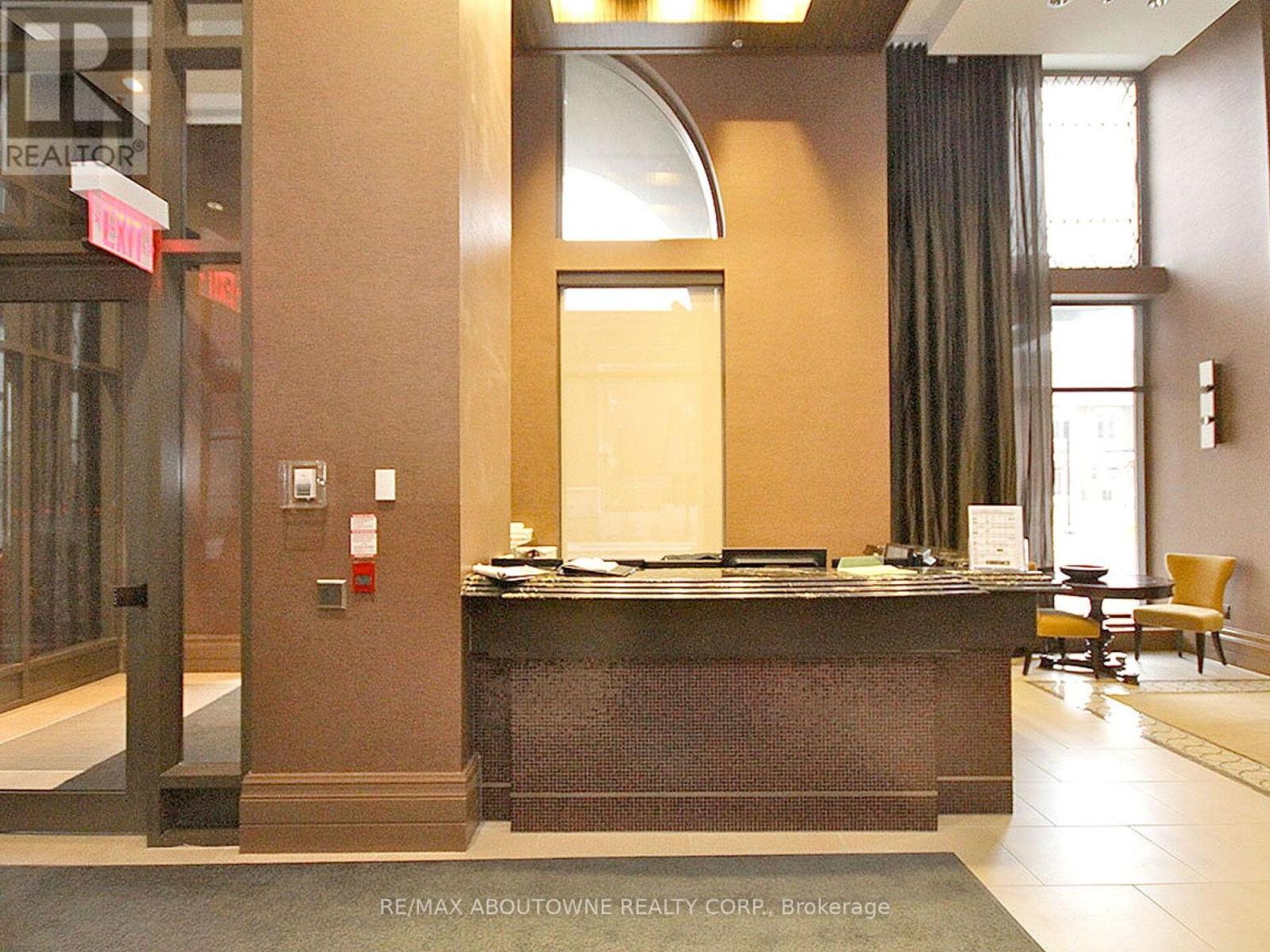 711 - 385 Prince Of Wales Drive, Mississauga, Ontario  L5B 0C6 - Photo 4 - W12761296