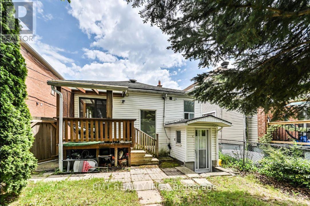 Bsmt - 406 Nairn Avenue, Toronto, Ontario  M6E 4J3 - Photo 14 - W12761404