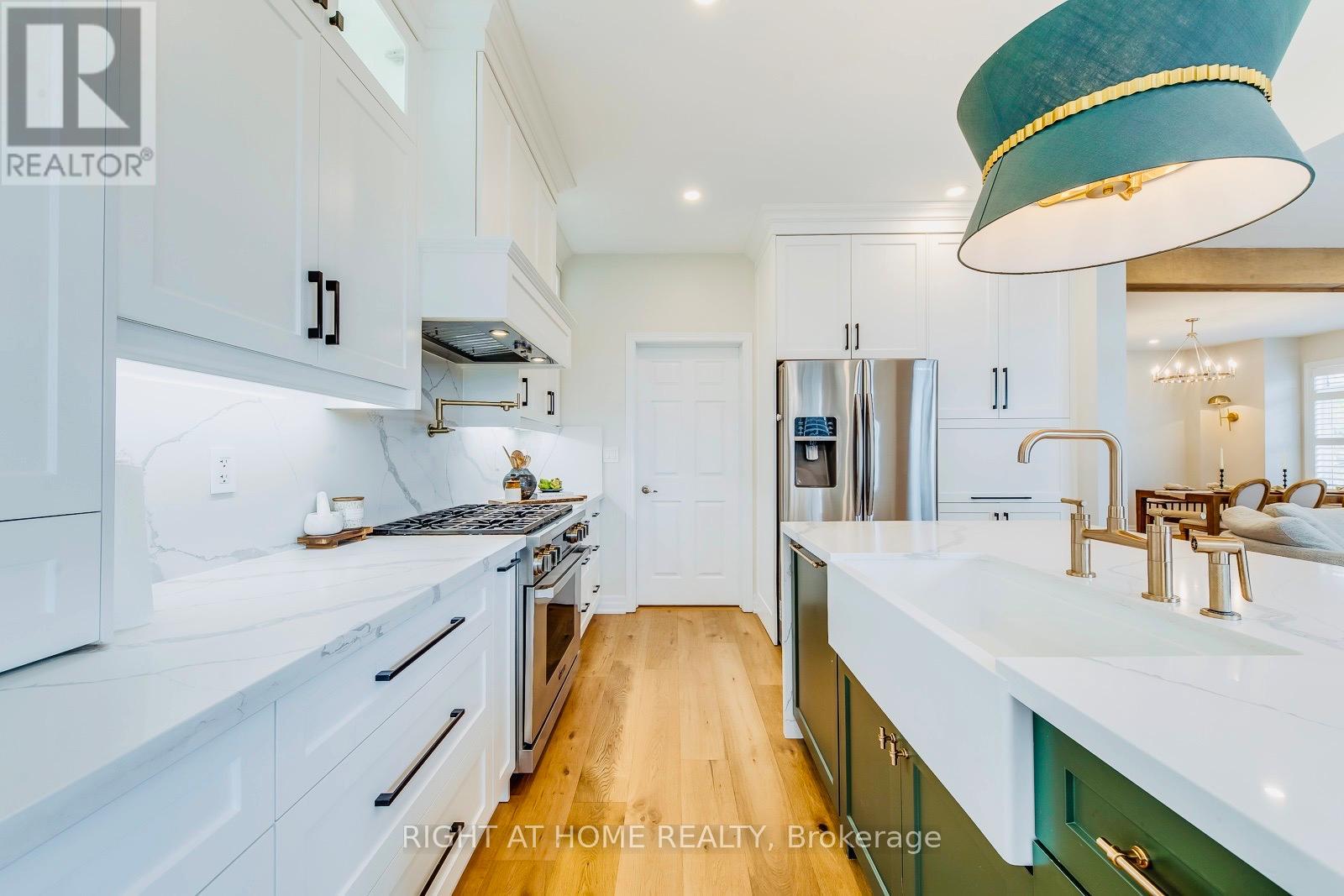 10 Cedarholme Avenue, Caledon, Ontario  L7C 3S9 - Photo 10 - W12761414