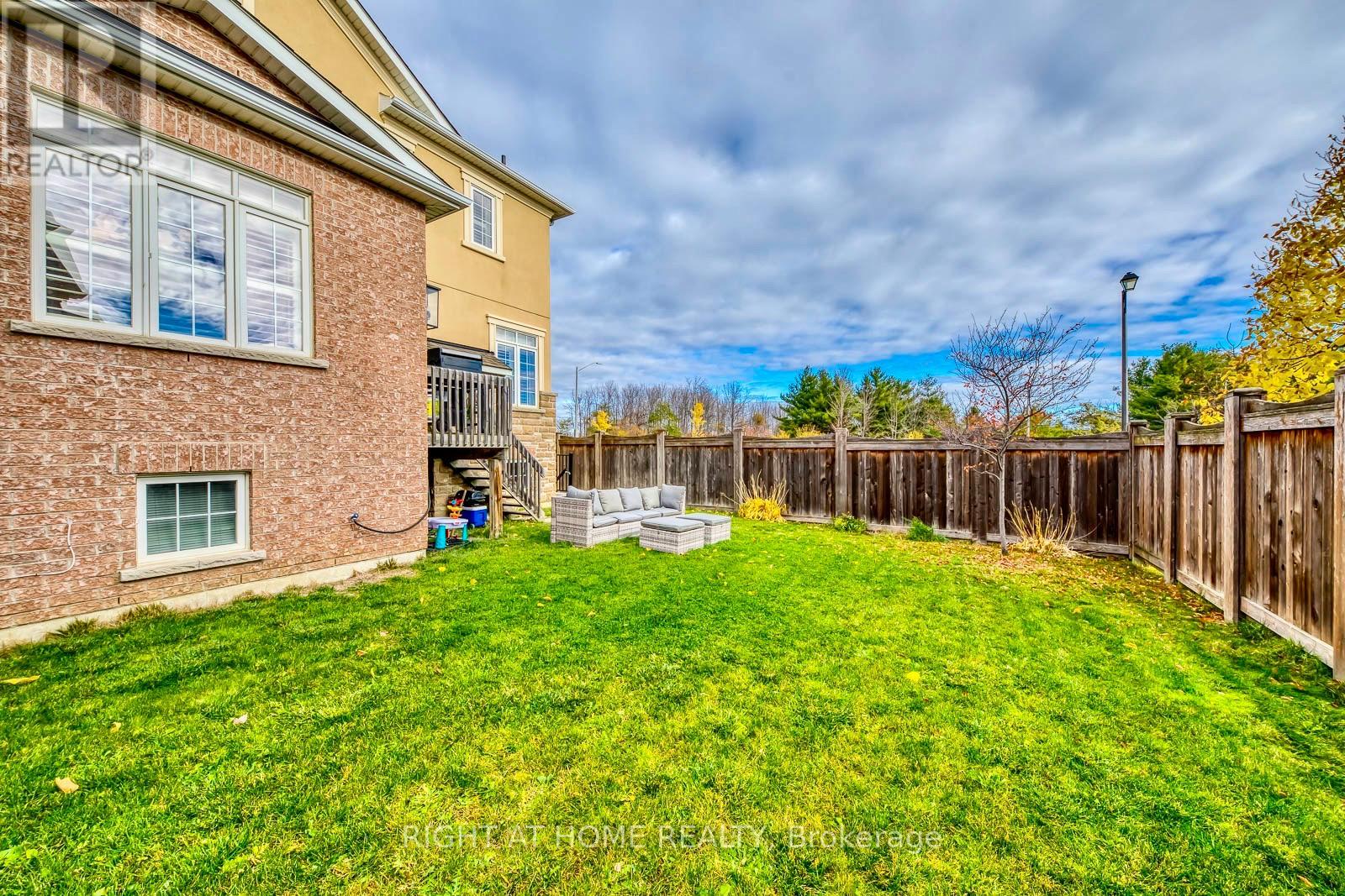 10 Cedarholme Avenue, Caledon, Ontario  L7C 3S9 - Photo 31 - W12761414