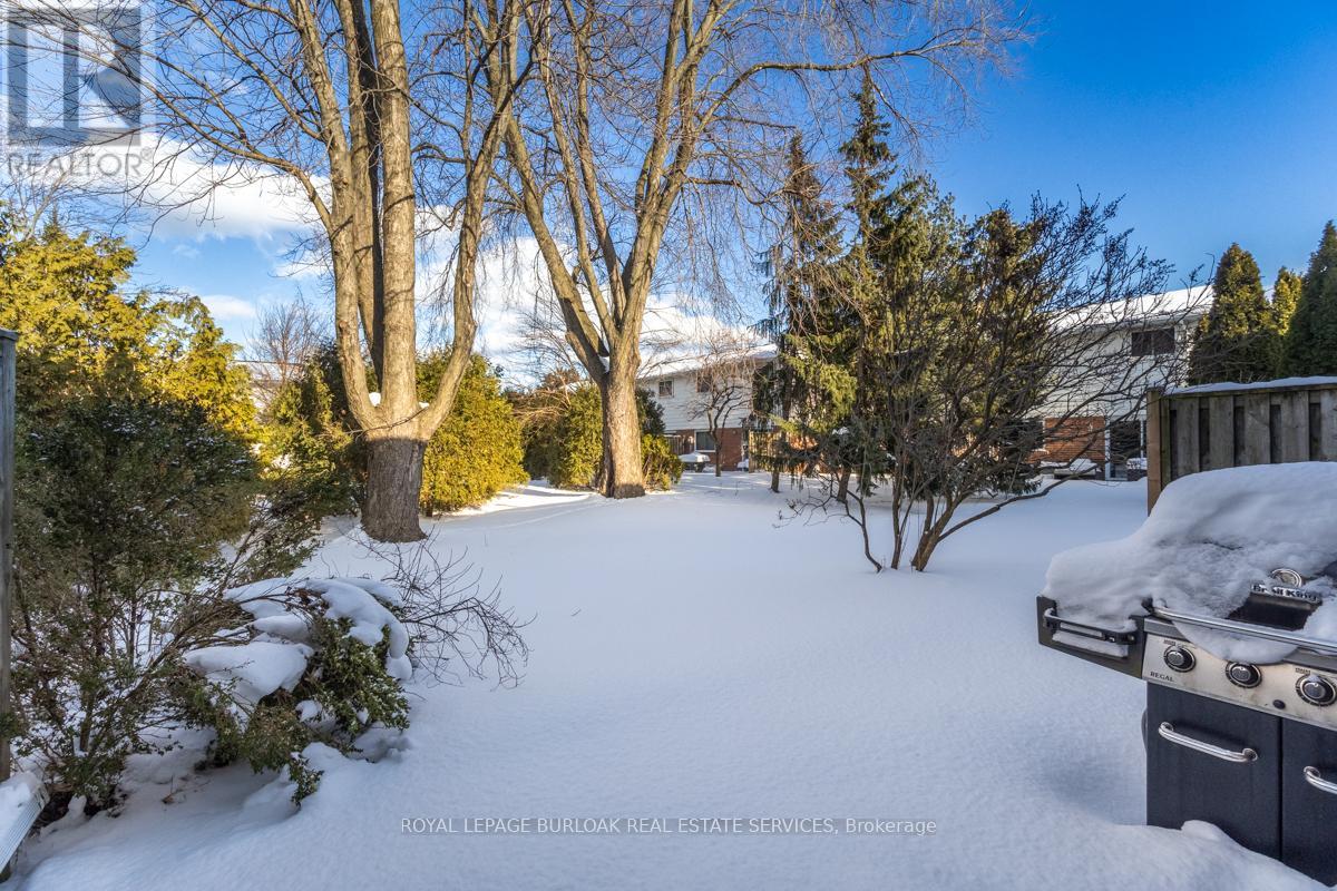 6 - 479 Woodview Road, Burlington, Ontario  L7N 2Z9 - Photo 21 - W12761458