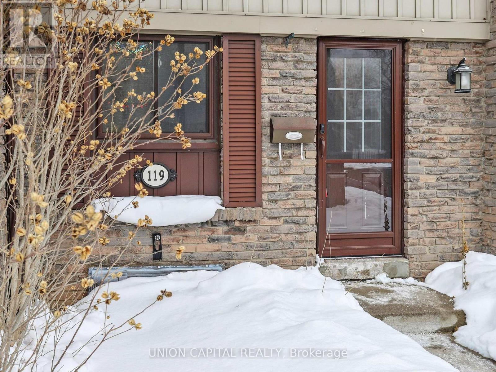 119 - 2779 Gananoque Drive, Mississauga, Ontario  L5N 2E4 - Photo 2 - W12761484