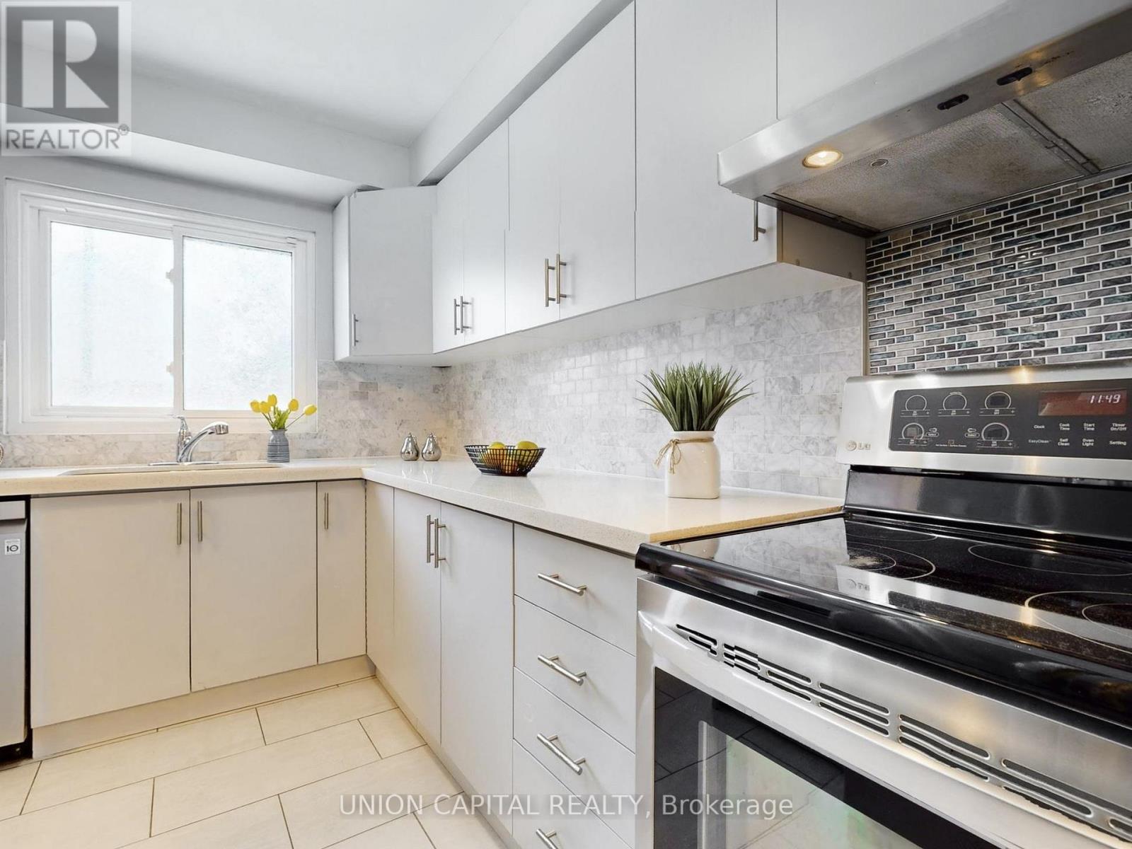 119 - 2779 Gananoque Drive, Mississauga, Ontario  L5N 2E4 - Photo 6 - W12761484