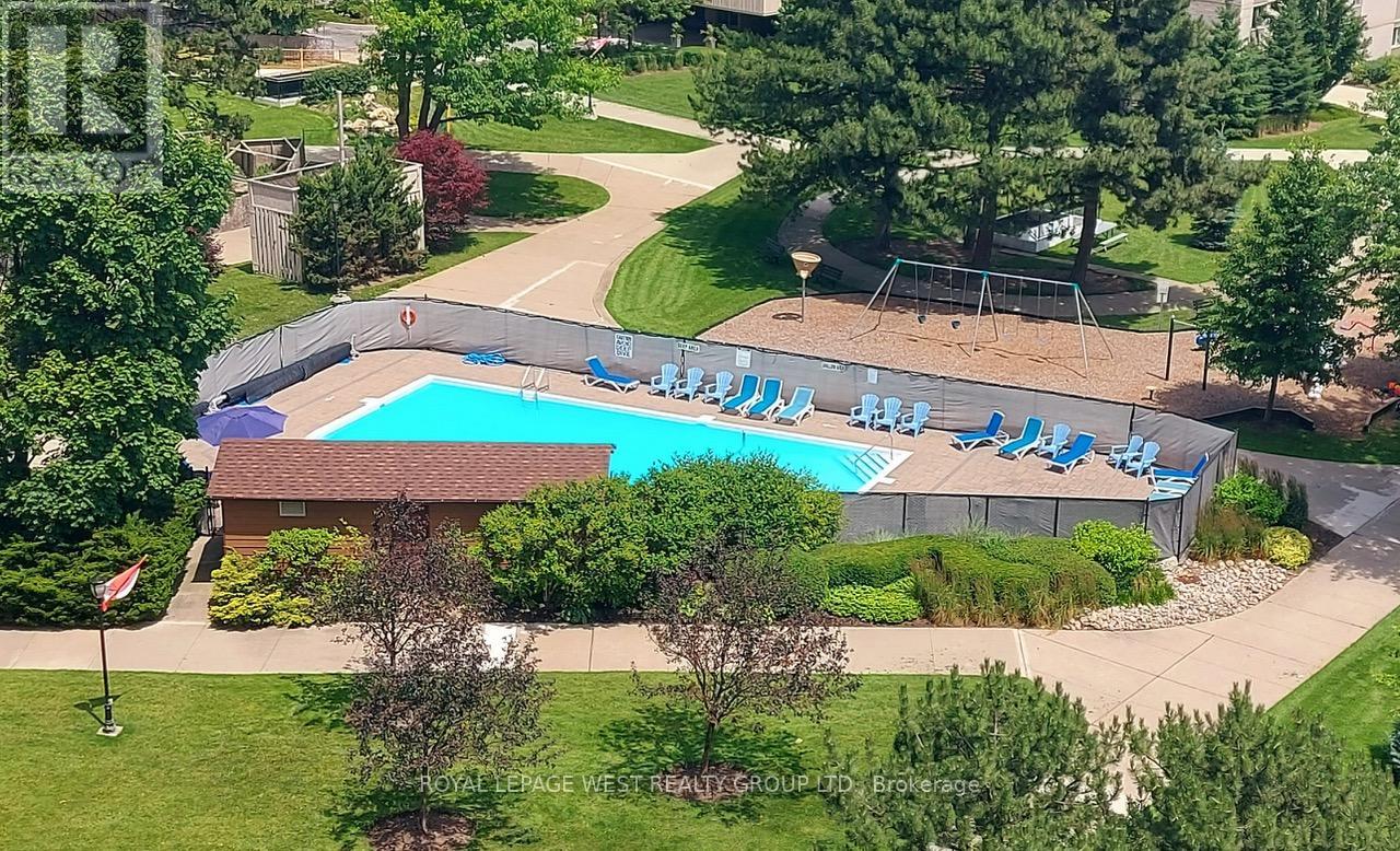 1408 - 812 Burnhamthorpe Road, Toronto, Ontario  M9C 4W1 - Photo 4 - W12761588