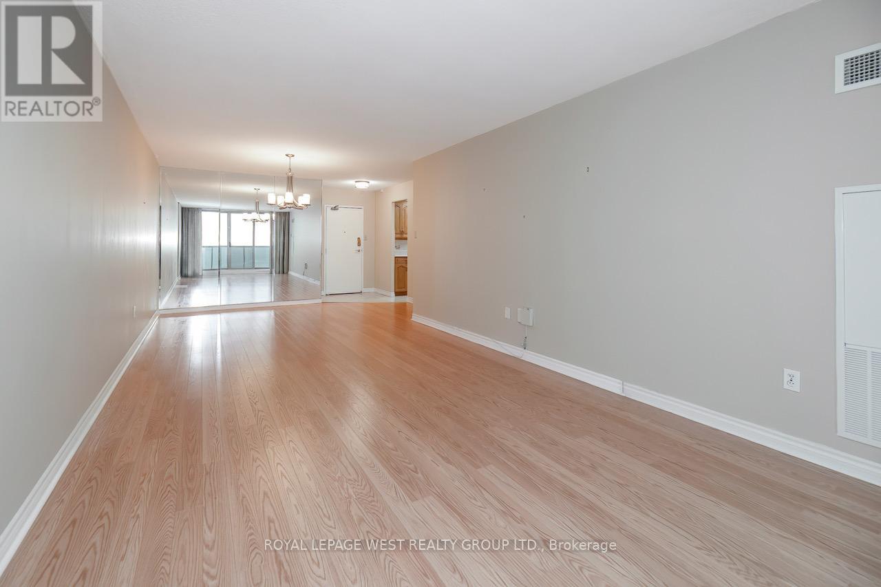 1408 - 812 Burnhamthorpe Road, Toronto, Ontario  M9C 4W1 - Photo 9 - W12761588