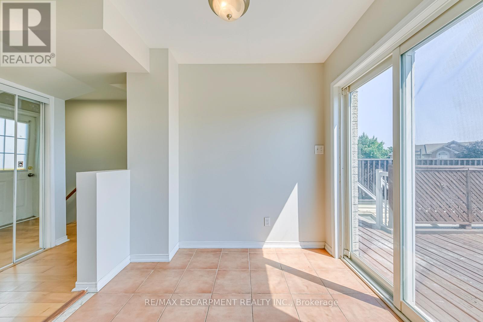 63 - 1489 Heritage Way, Oakville, Ontario  L6M 4M7 - Photo 7 - W12761620