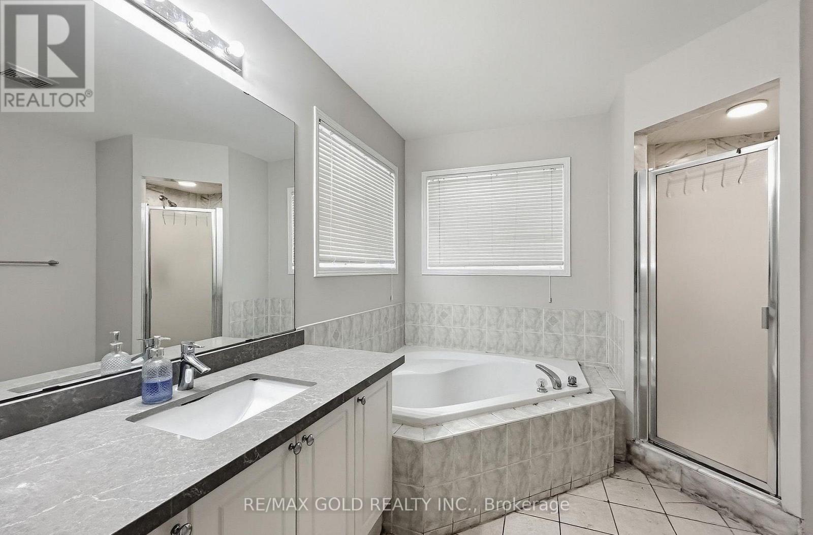 65 Vintage Gate, Brampton, Ontario  L6X 5C3 - Photo 14 - W12761684