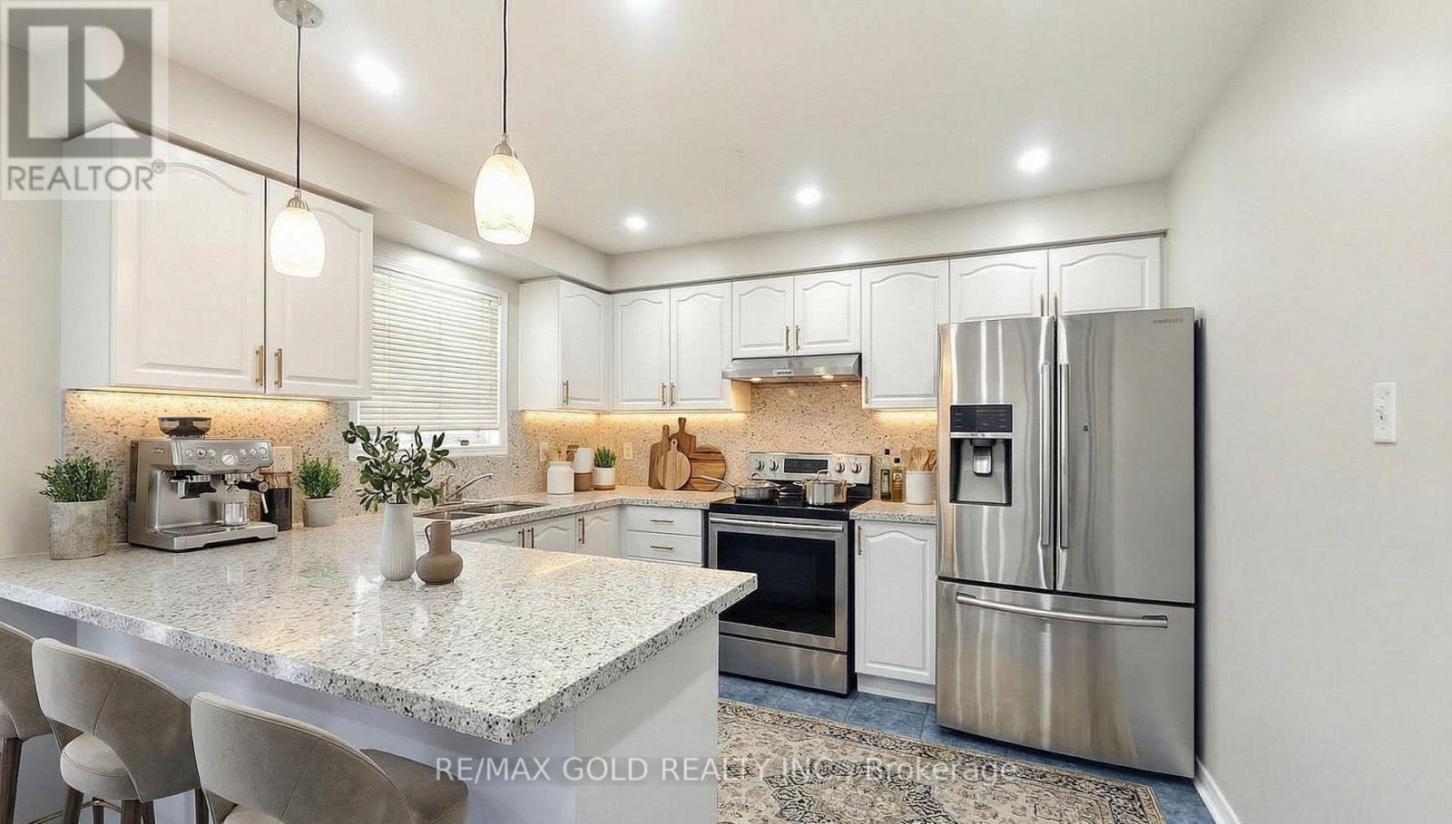 65 Vintage Gate, Brampton, Ontario  L6X 5C3 - Photo 8 - W12761684