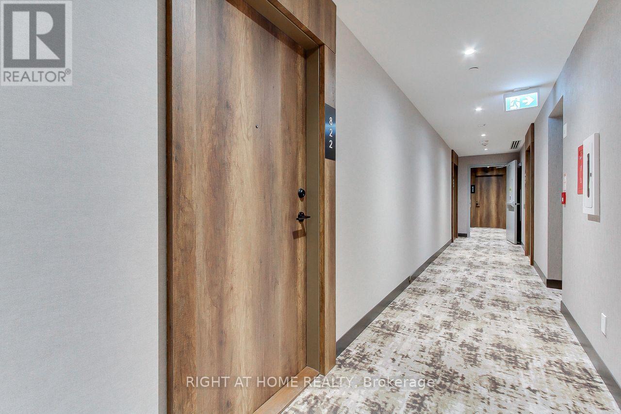 822 - 251 Manitoba Street, Toronto (Mimico), Ontario  M8Y 0C7 - Photo 3 - W12761702