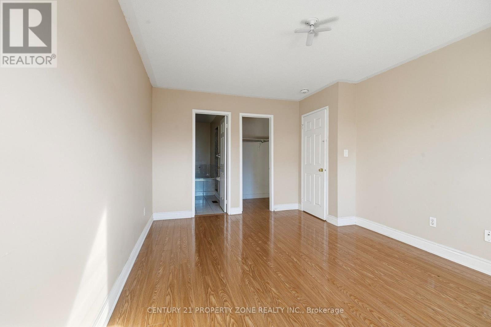 Upper - 50 Commodore Drive, Brampton, Ontario  L6X 0S7 - Photo 17 - W12761750