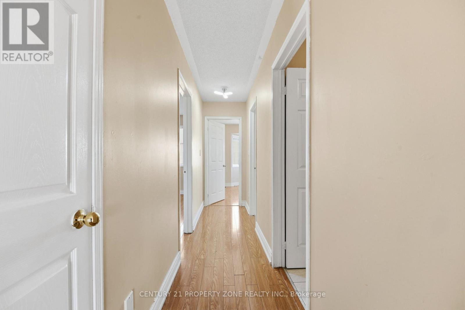 Upper - 50 Commodore Drive, Brampton, Ontario  L6X 0S7 - Photo 23 - W12761750