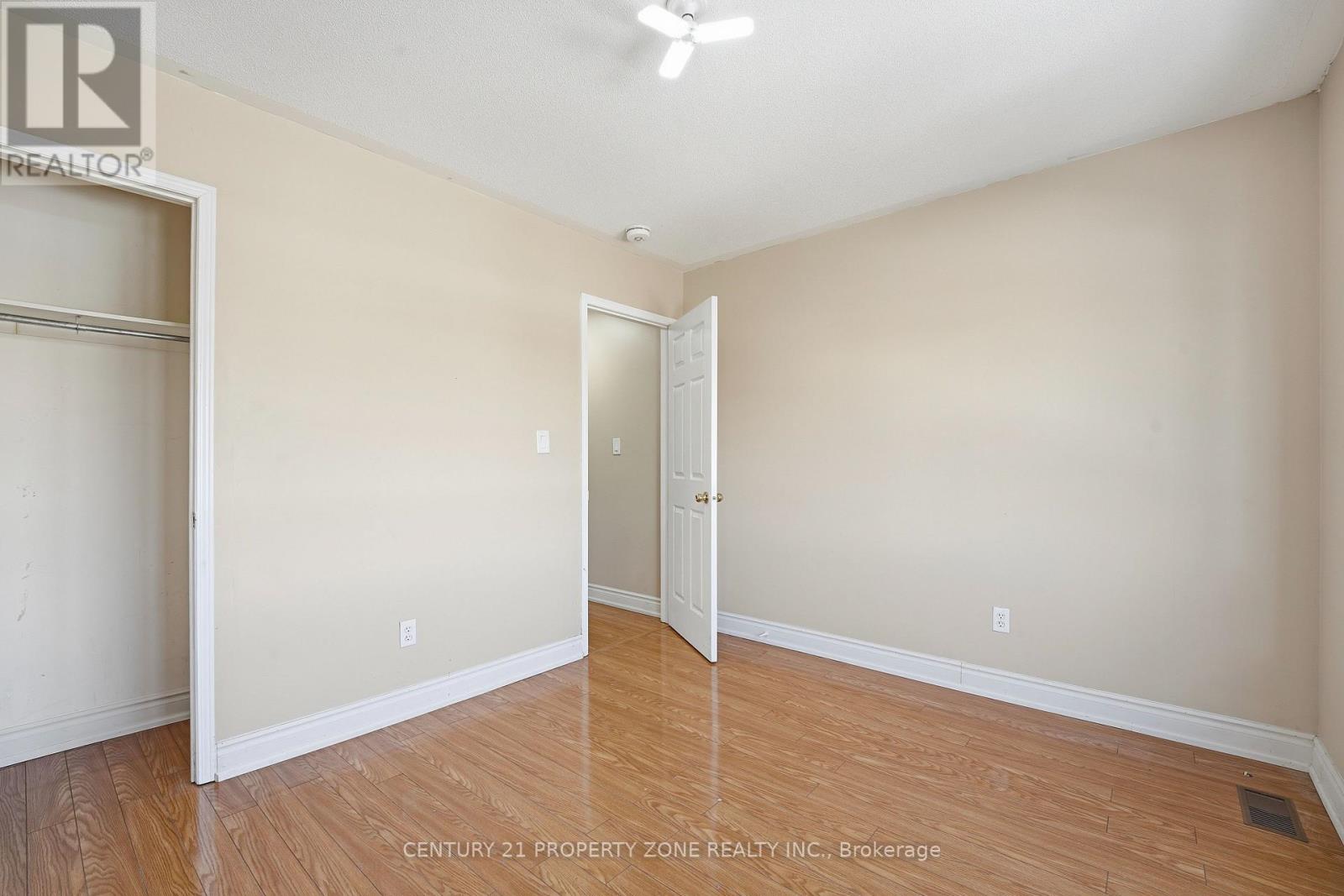 Upper - 50 Commodore Drive, Brampton, Ontario  L6X 0S7 - Photo 28 - W12761750