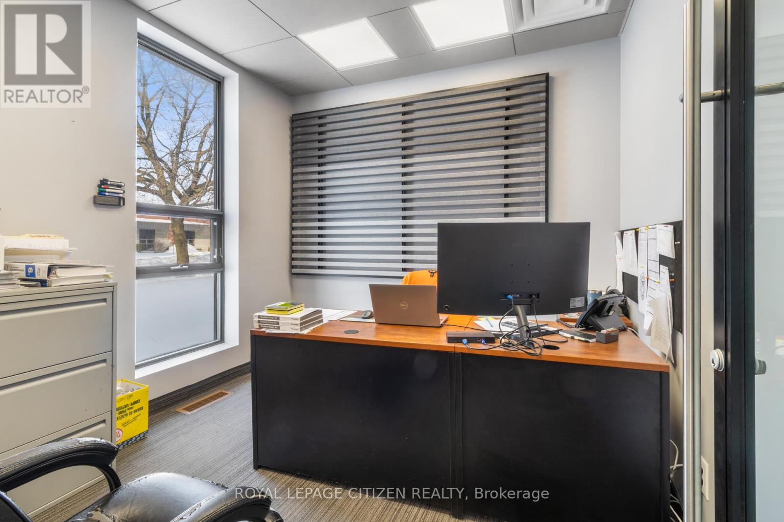 25 Meteor Drive, Toronto (West Humber-Clairville), Ontario  M9W 1A3 - Photo 10 - W12761770